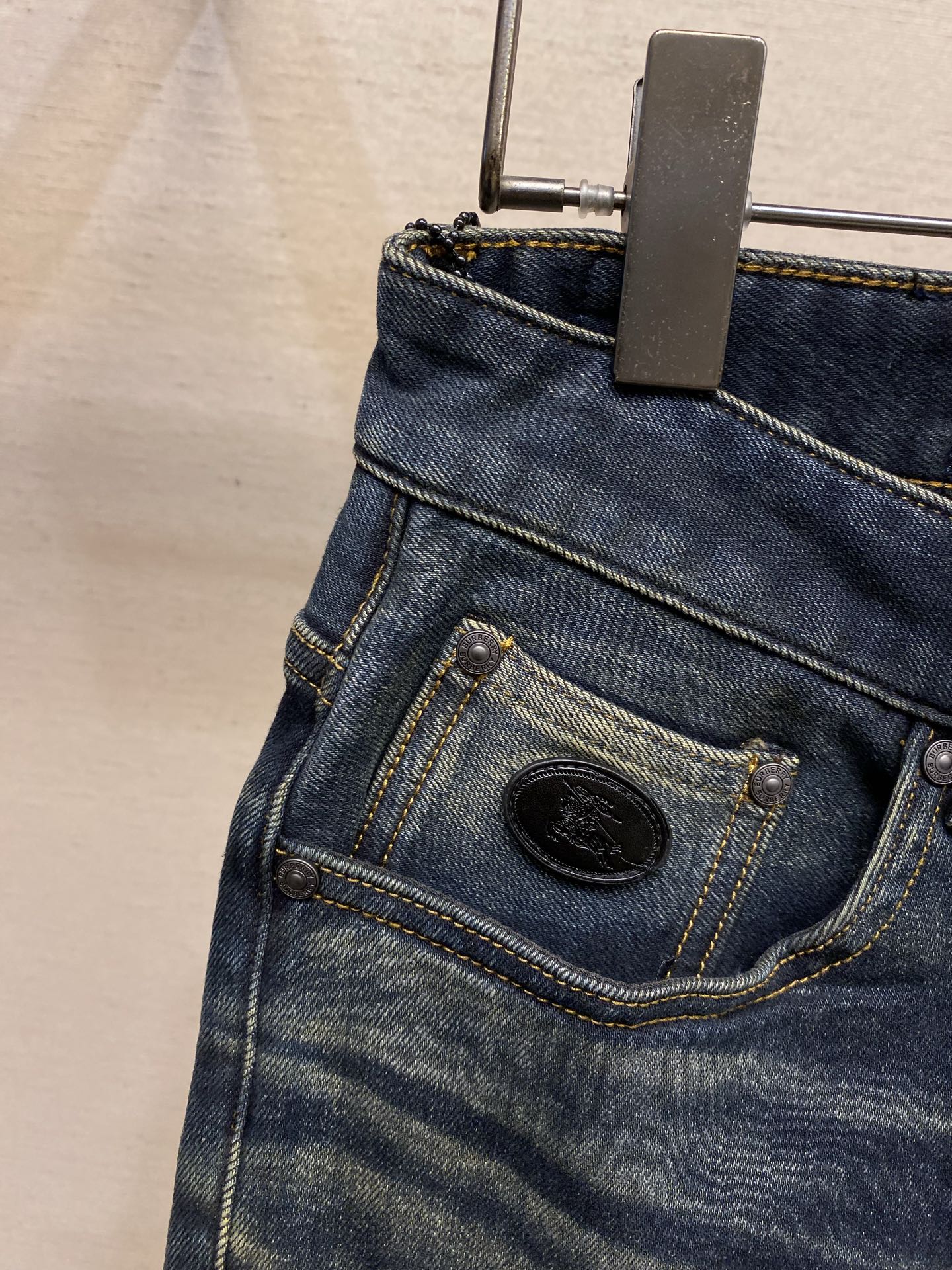 🌟🌟BBR 2025ss好穿不挑身材在搭配上没有太多的限制 随意简洁的衬托其他单品，来展现自己的风格姿态