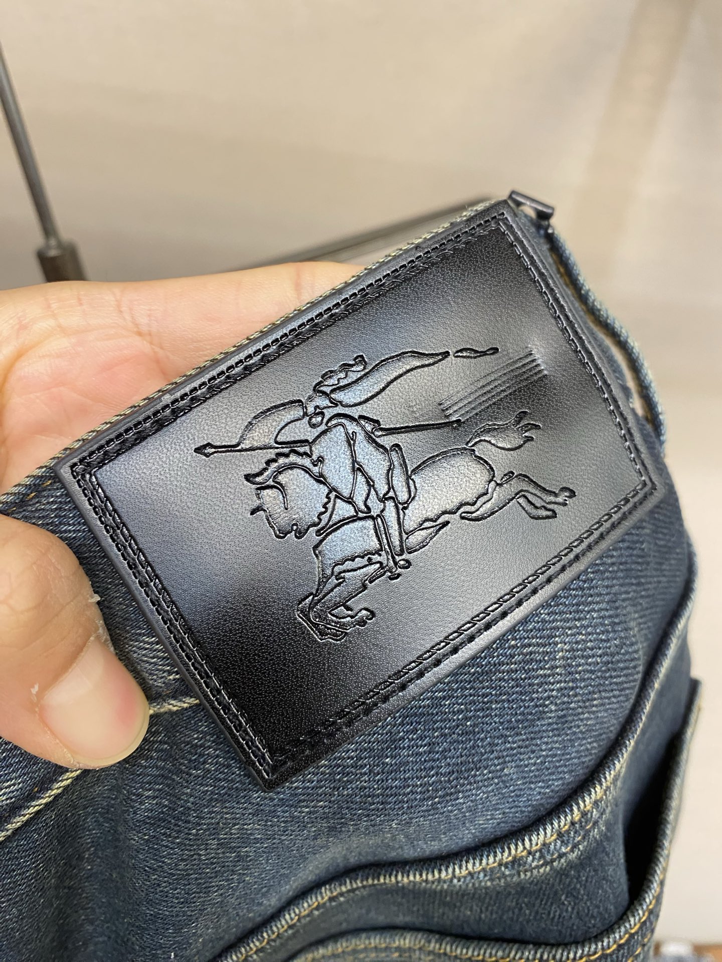 🌟🌟BBR 2025ss好穿不挑身材在搭配上没有太多的限制 随意简洁的衬托其他单品，来展现自己的风格姿态