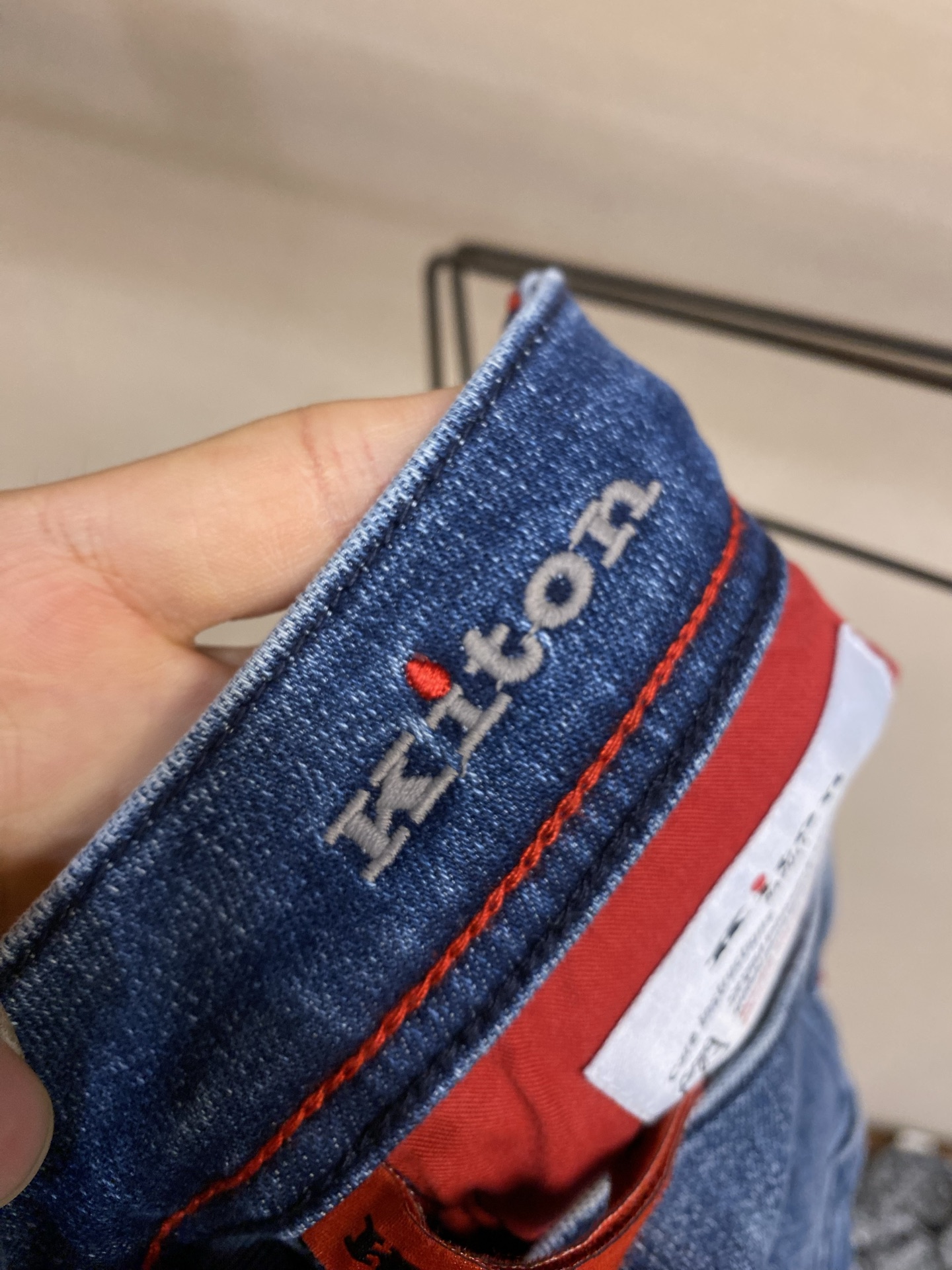 🌟🌟Kiton 2025ss好穿不挑身材在搭配上没有太多的限制 随意简洁的衬托其他单品，来展现自己的风格