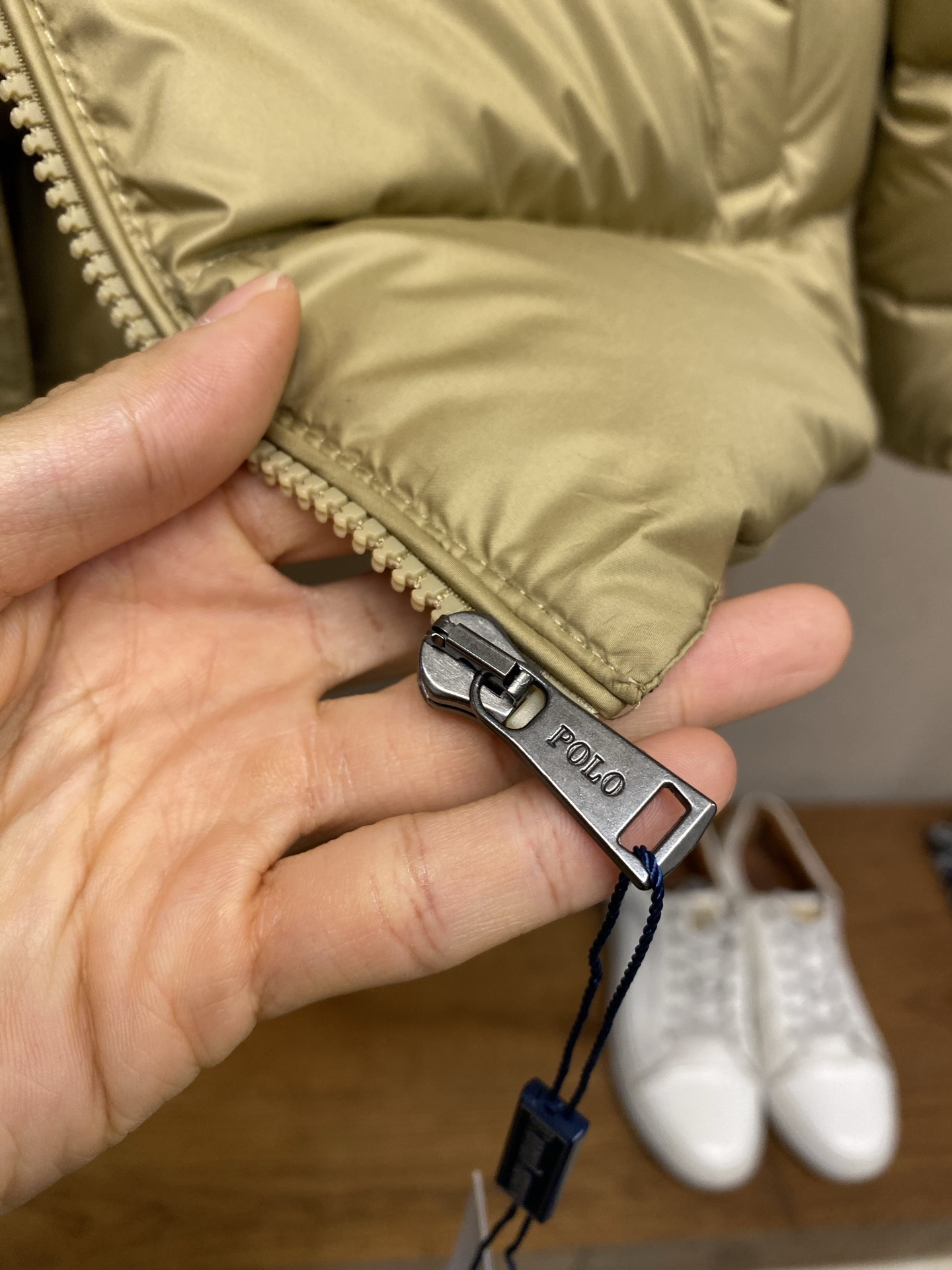 🌟🌟 RalP🆕h Lauren拉夫劳伦轻便羽绒服尼龙面料具有良好的防风防水性能，能有效阻挡外界风雨侵入