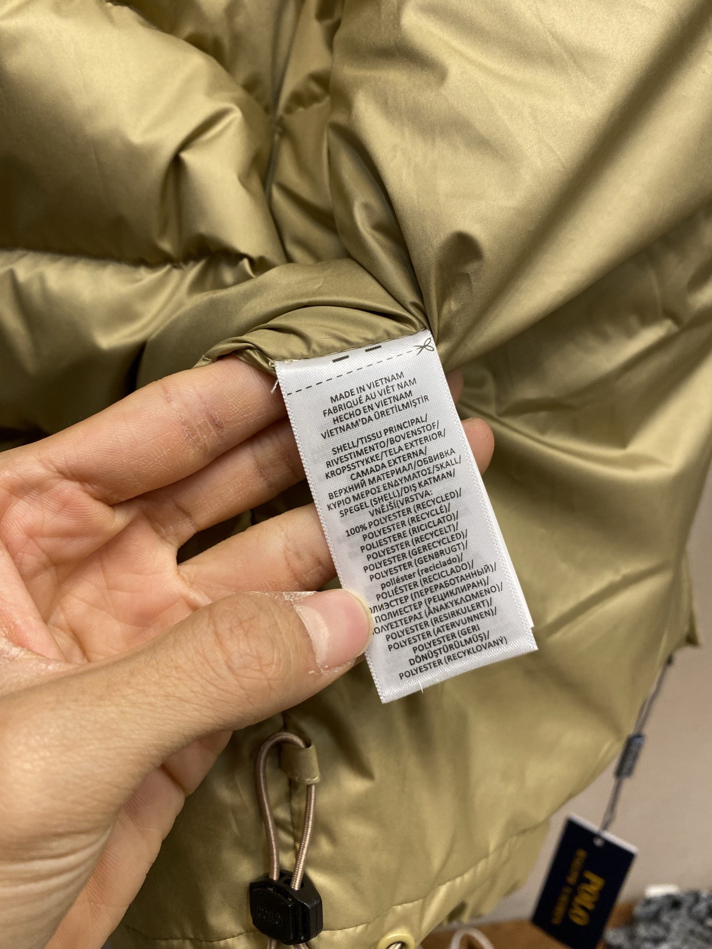 🌟🌟 RalP🆕h Lauren拉夫劳伦轻便羽绒服尼龙面料具有良好的防风防水性能，能有效阻挡外界风雨侵入