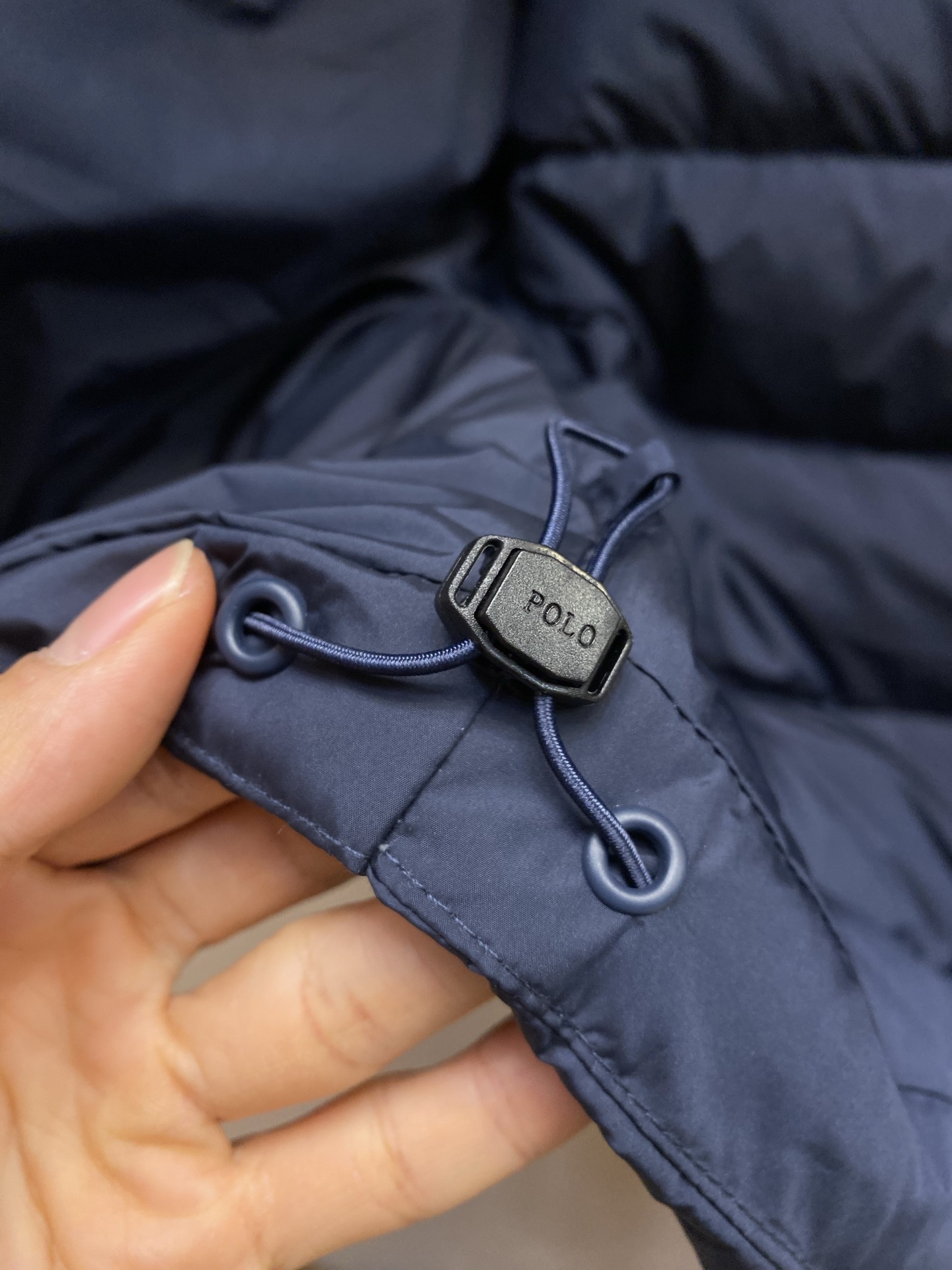 🌟🌟 RalP🆕h Lauren拉夫劳伦轻便羽绒服尼龙面料具有良好的防风防水性能，能有效阻挡外界风雨侵入