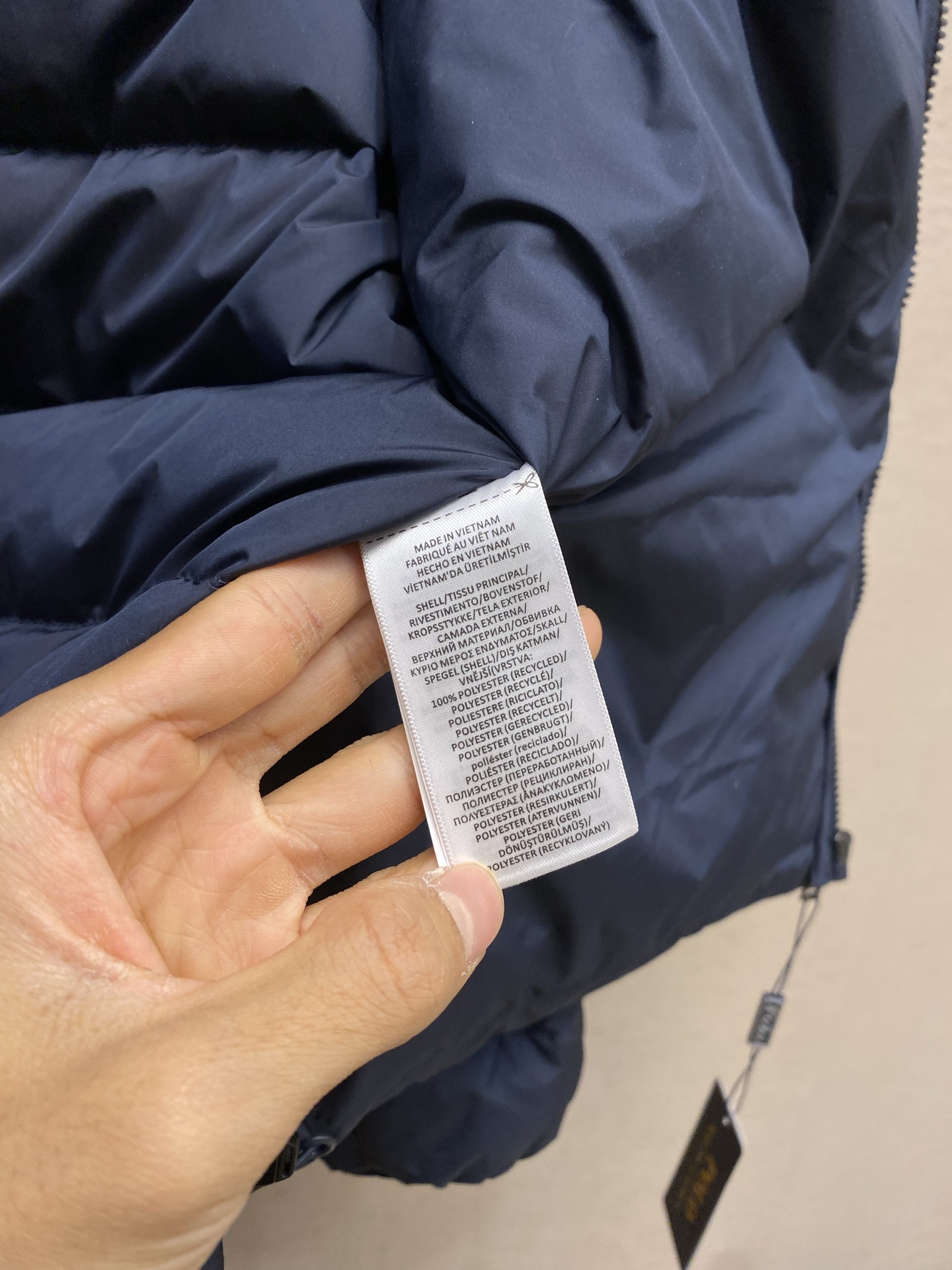 🌟🌟 RalP🆕h Lauren拉夫劳伦轻便羽绒服尼龙面料具有良好的防风防水性能，能有效阻挡外界风雨侵入