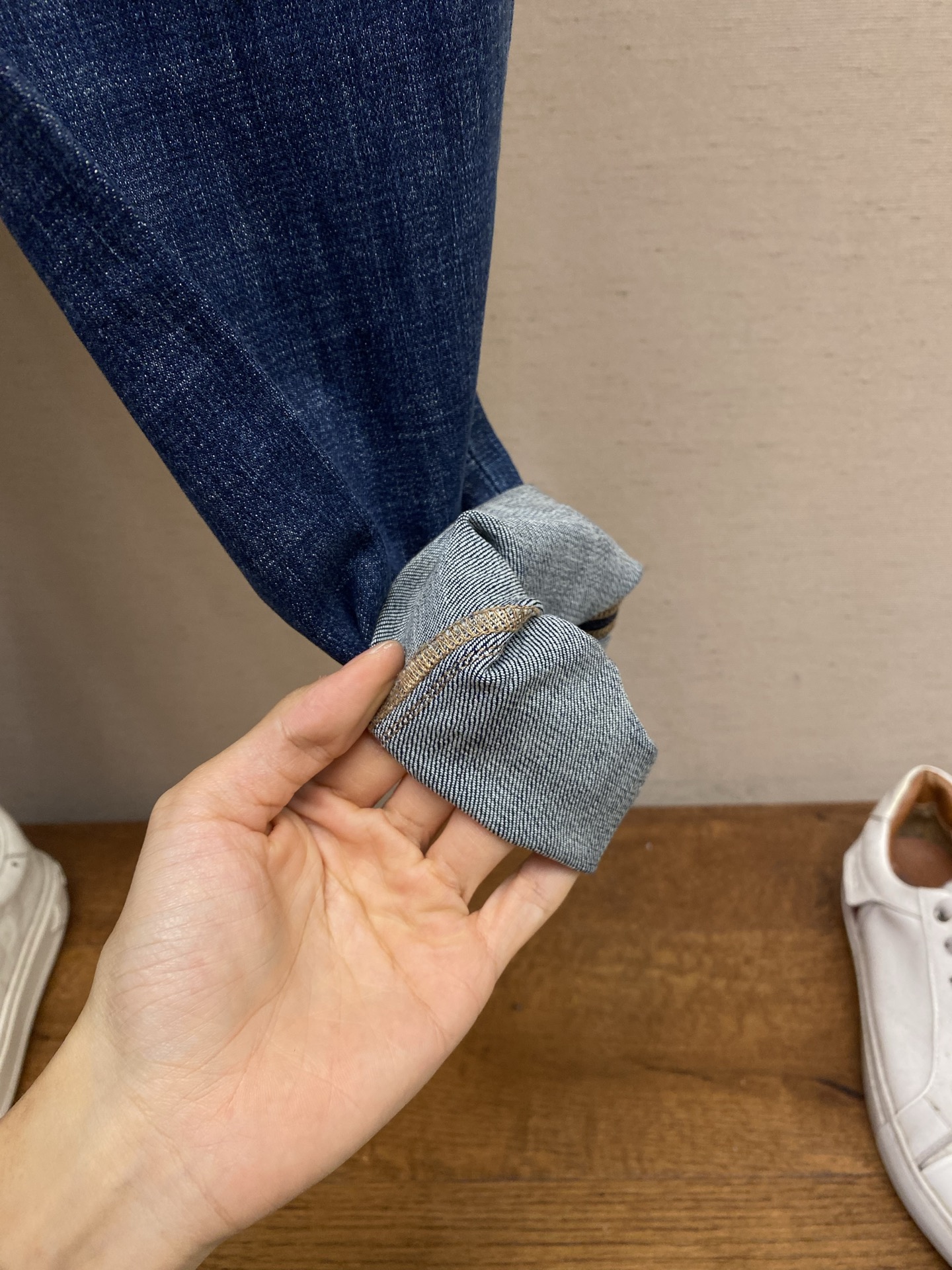 🌟🌟BC 2025ss好穿不挑身材在搭配上没有太多的限制 随意简洁的衬托其他单品，来展现自己的风格姿态～