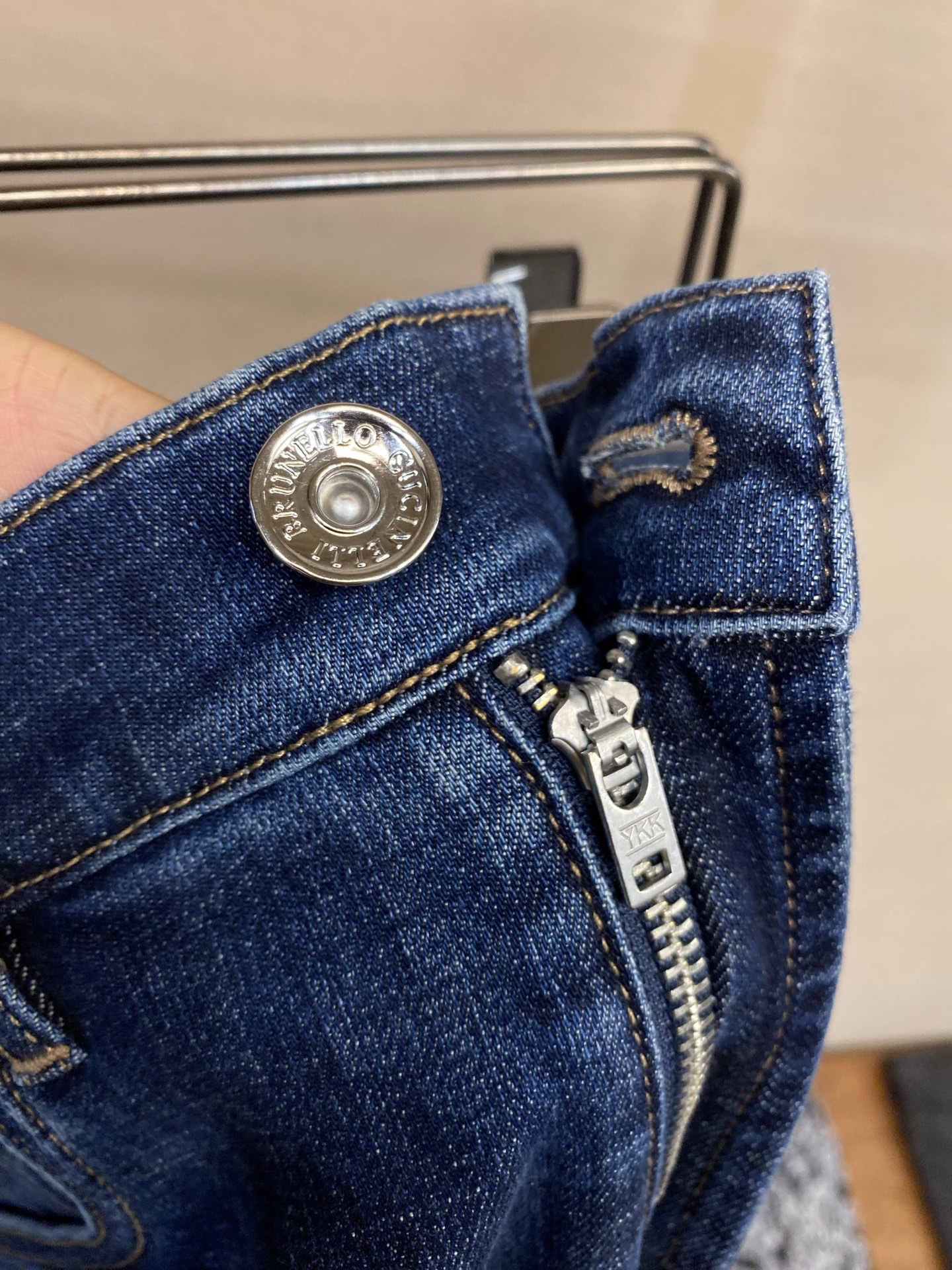 🌟🌟BC 2025ss好穿不挑身材在搭配上没有太多的限制 随意简洁的衬托其他单品，来展现自己的风格姿态～