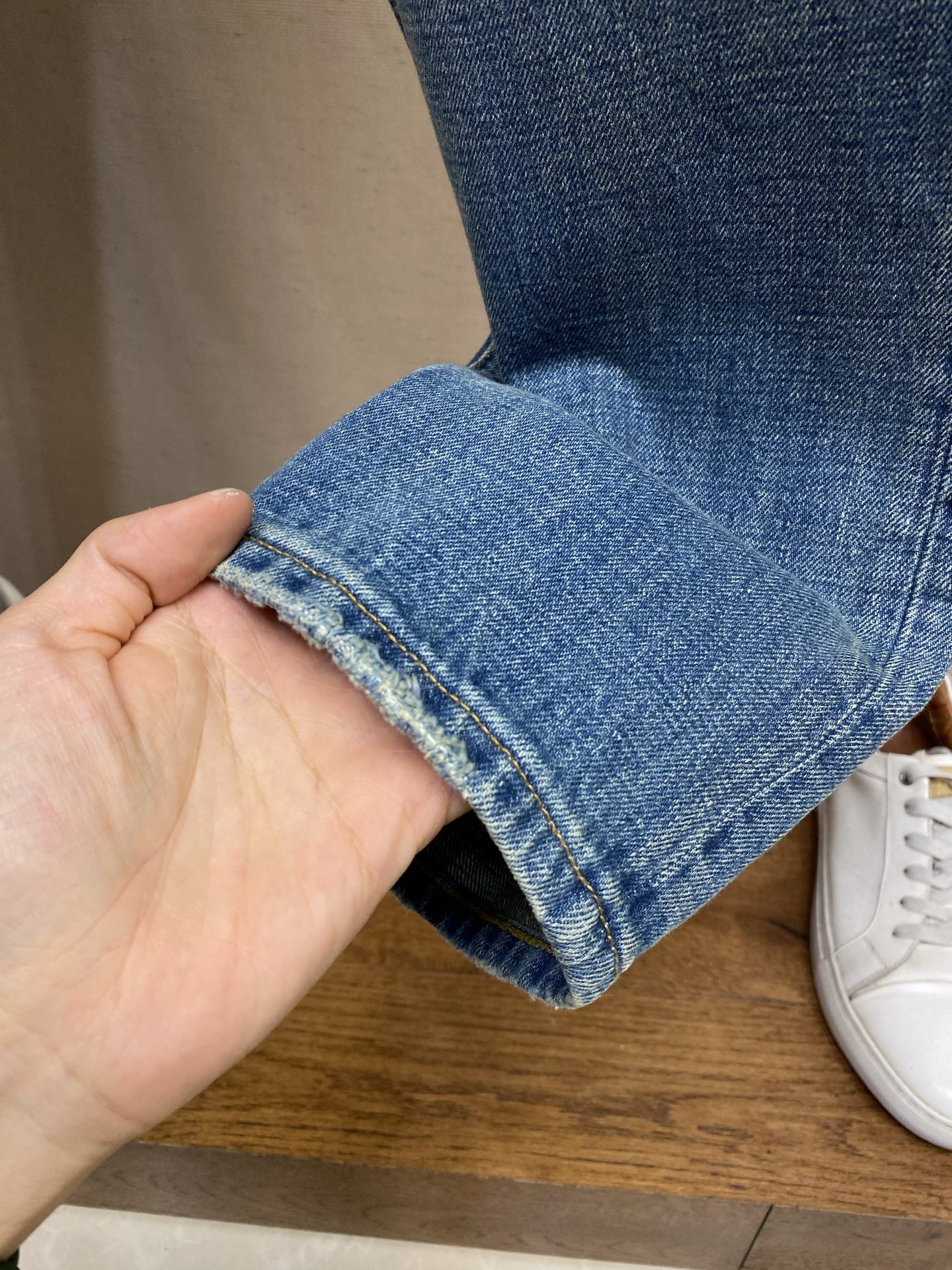 🌟🌟Gucci 2025ss好穿不挑身材在搭配上没有太多的限制 随意简洁的衬托其他单品，来展现自己的风格