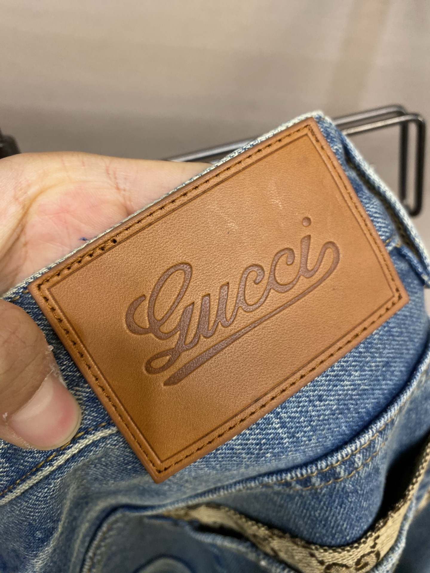 🌟🌟Gucci 2025ss好穿不挑身材在搭配上没有太多的限制 随意简洁的衬托其他单品，来展现自己的风格