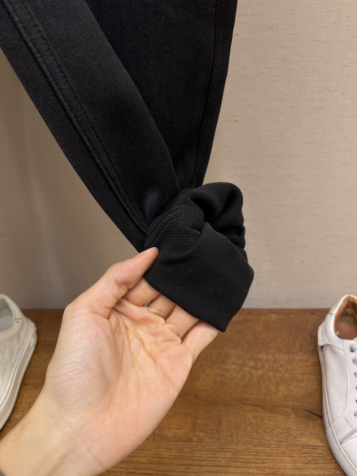 🌟🌟Gucci 2025ss好穿不挑身材在搭配上没有太多的限制 随意简洁的衬托其他单品，来展现自己的风格