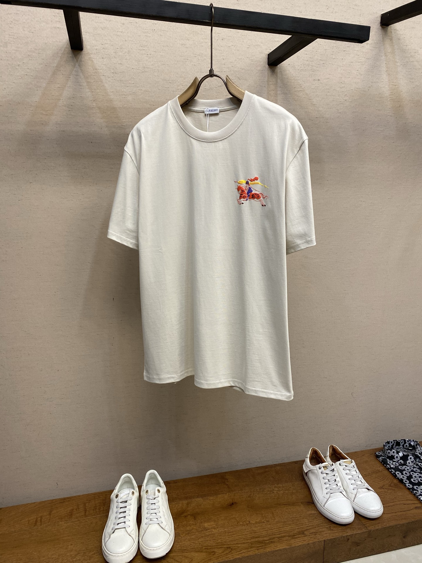 🌟🌟BBR 2026新品短袖T恤 常规版型，300g洗水棉，36支双纱平稳，紧密挺厚手感。四线密边，双线