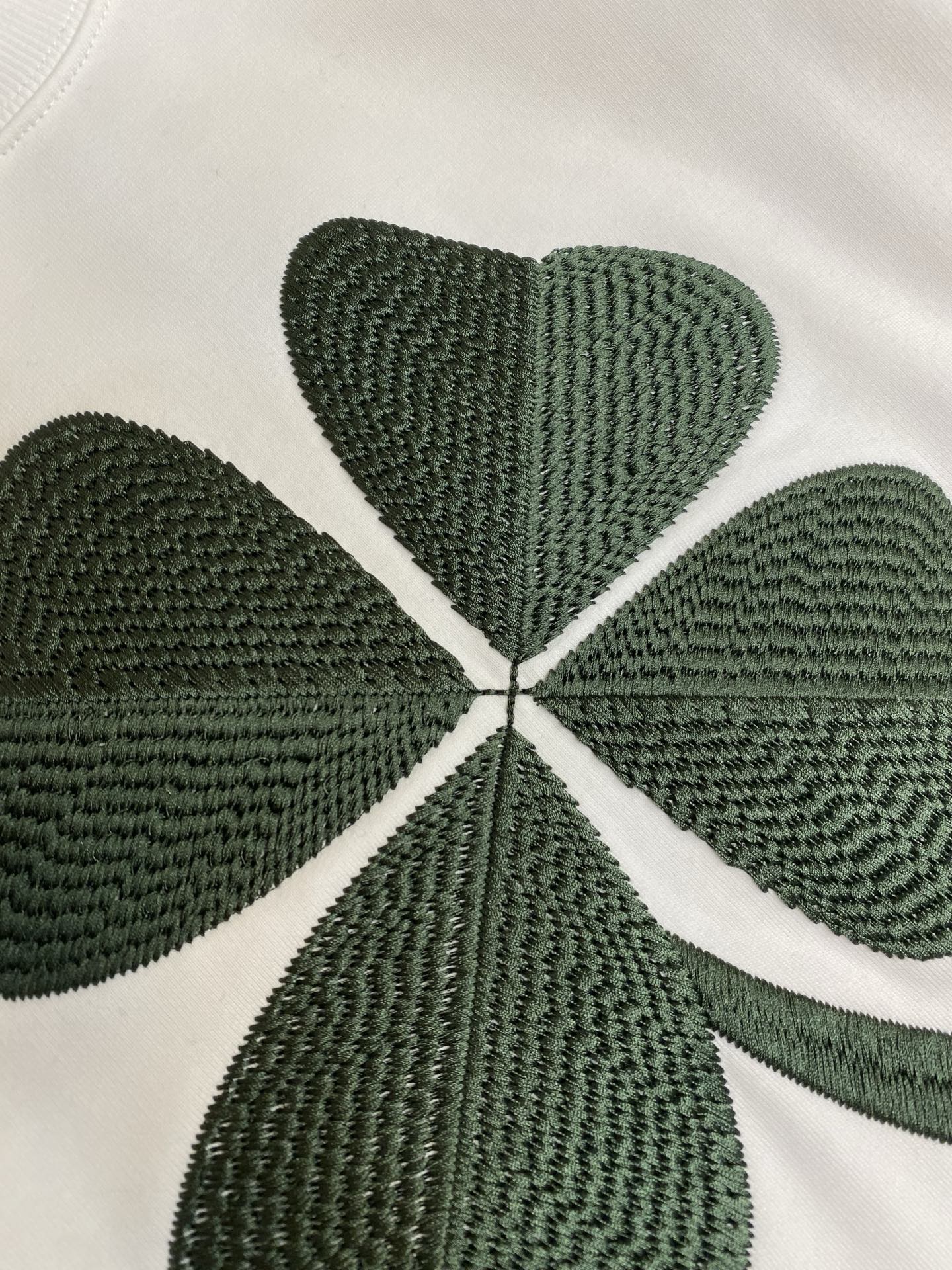 🌟🌟Dior 25新款卫衣白色棉质起绒面料 Dior Clover 图案刺绣乔纳森·安德森 (Jonat