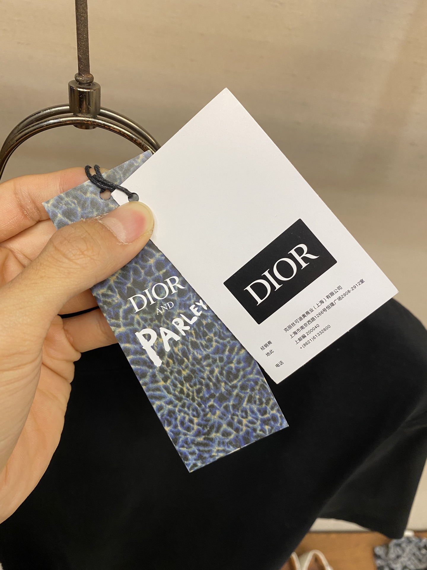 🌟🌟Dior CD刺绣圆领短袖T恤，采用高品质纯棉，柔软透气，夏天穿超舒服!胸前CD