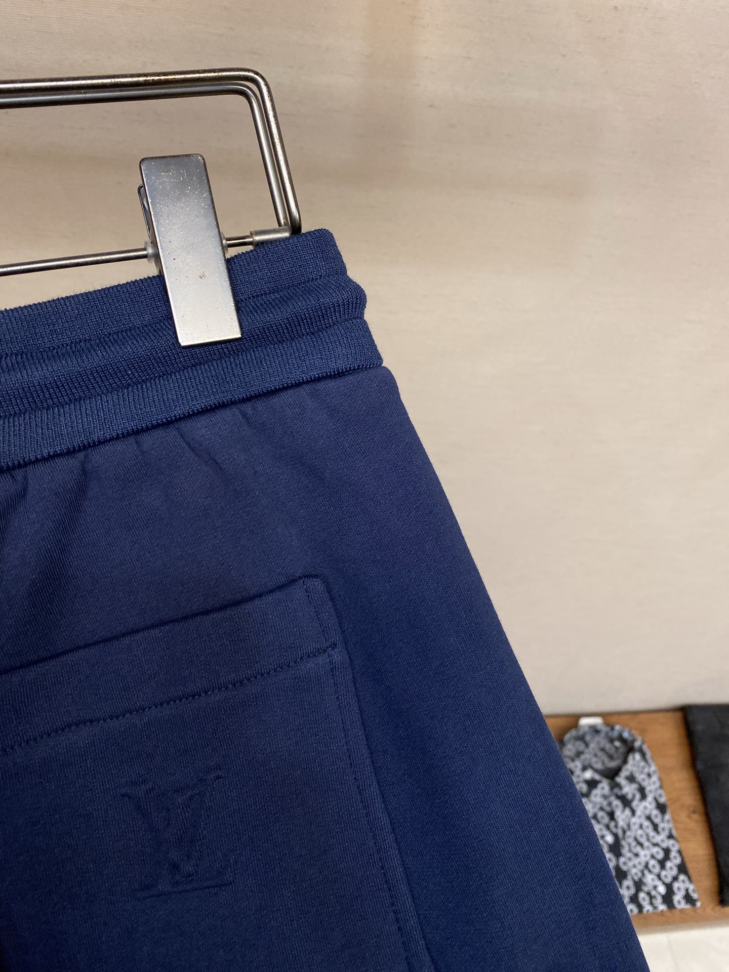 루이비통 2026FW 남성 바지 132294 Louis Vuitton Pants 썸네일 이미지