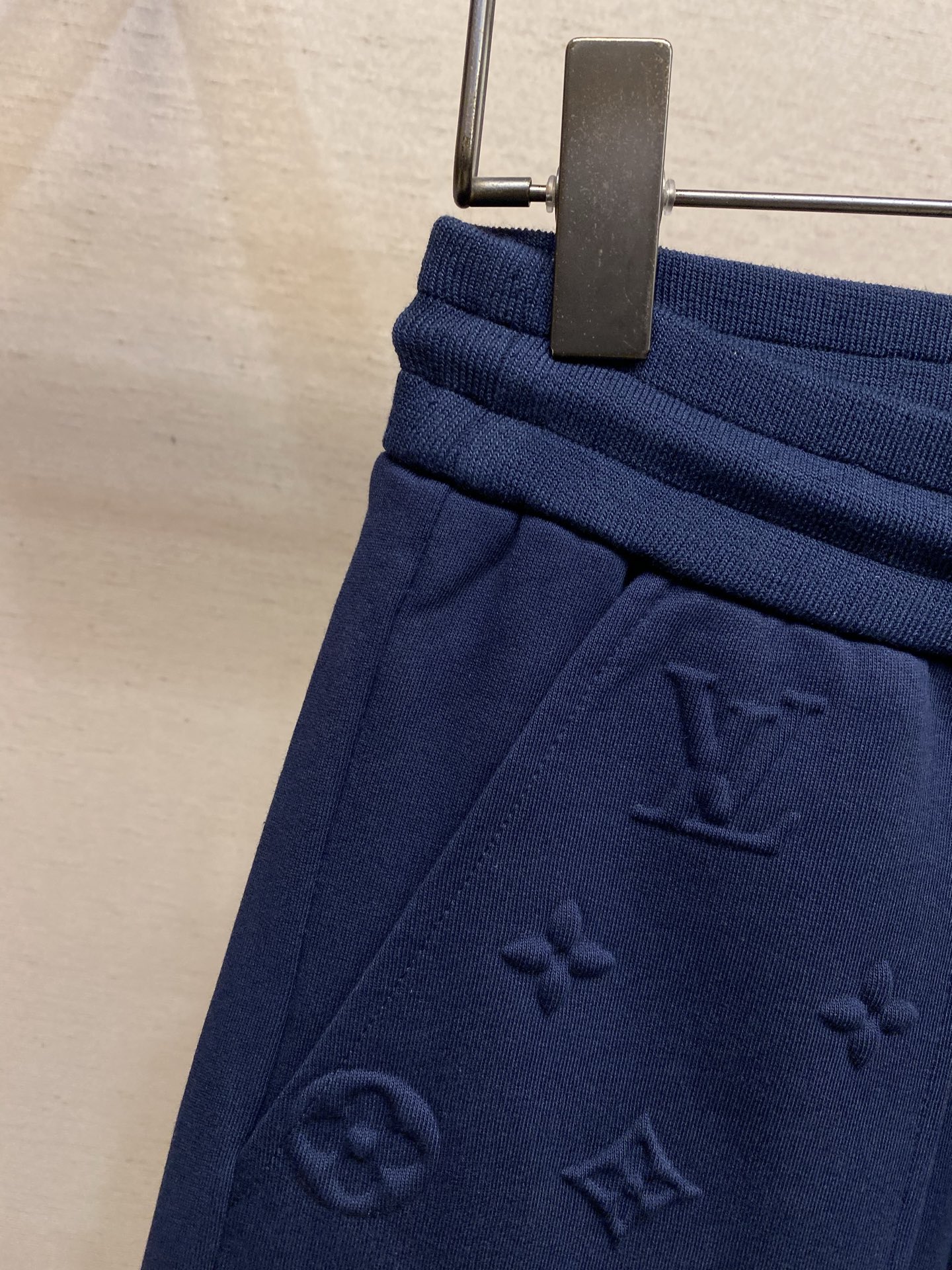 루이비통 2026FW 남성 바지 132294 Louis Vuitton Pants 썸네일 이미지