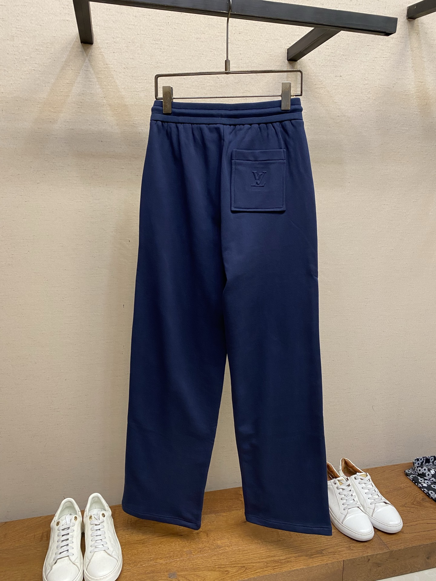 루이비통 2026FW 남성 바지 132294 Louis Vuitton Pants 썸네일 이미지