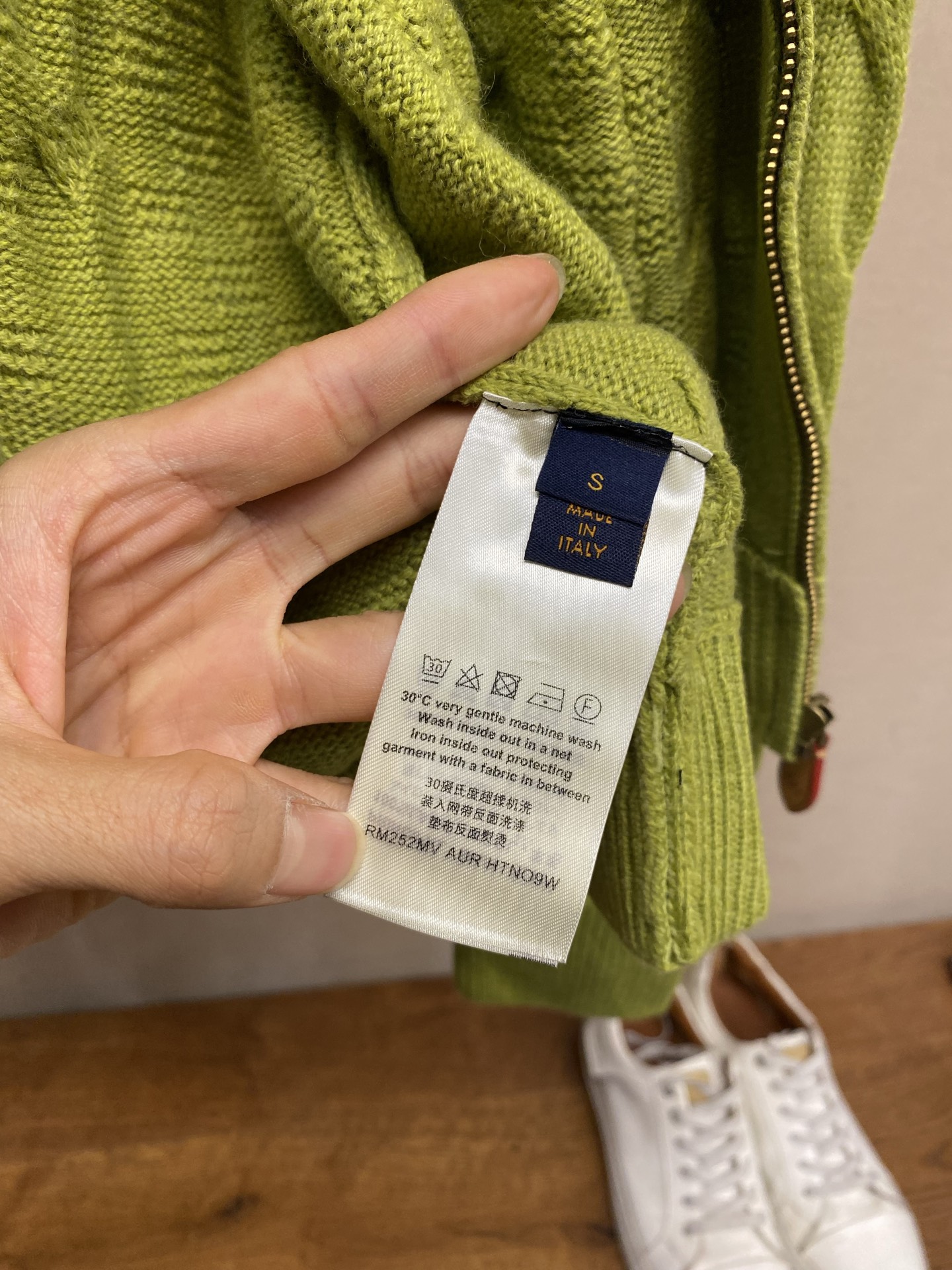 🌟🌟 1V/路易 SS26 秀场棋格提花绞花针织拉链毛衣开衫尺码：S-XLS：衣长66 胸围108 肩宽