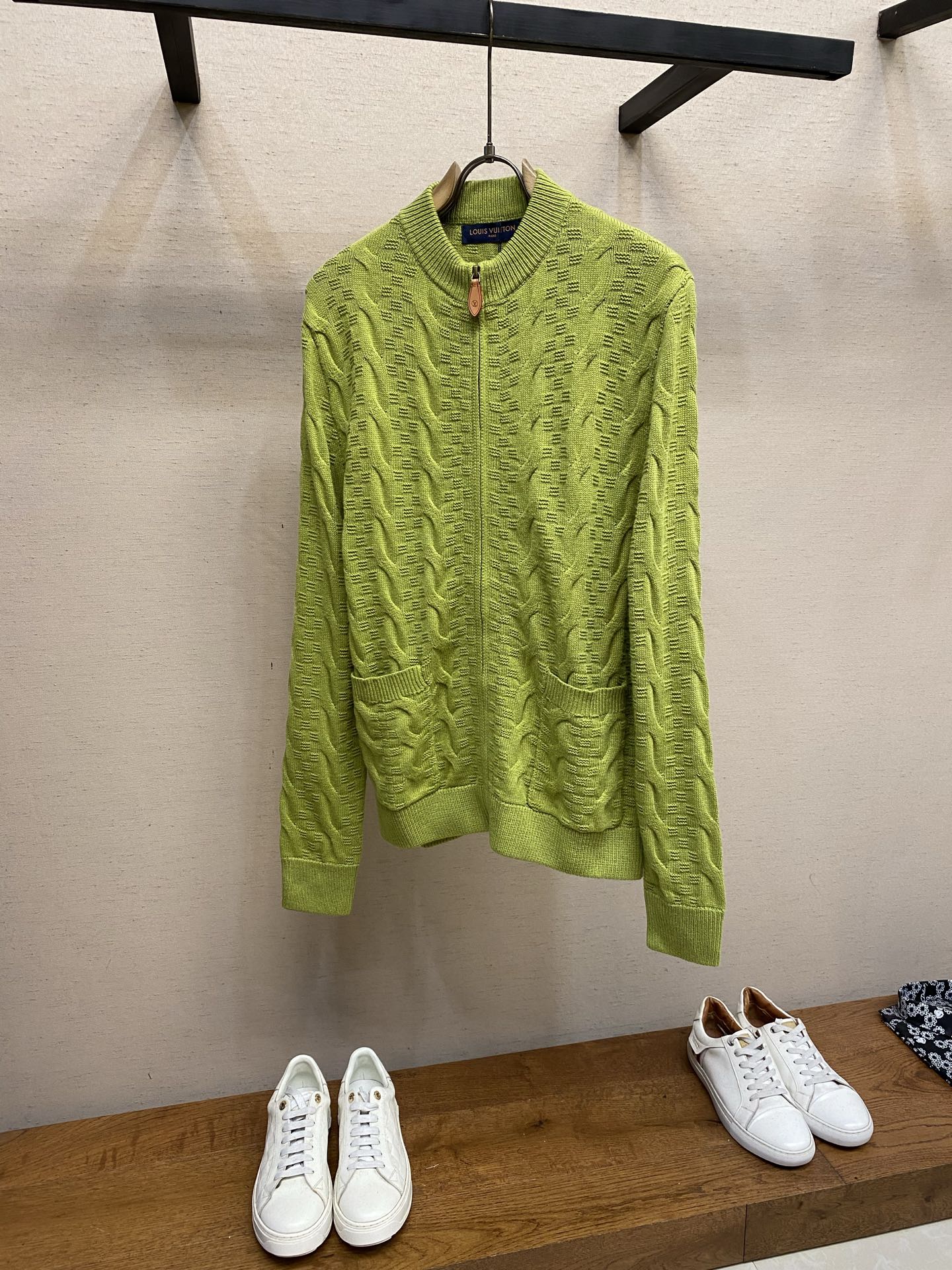 🌟🌟 1V/路易 SS26 秀场棋格提花绞花针织拉链毛衣开衫尺码：S-XLS：衣长66 胸围108 肩宽