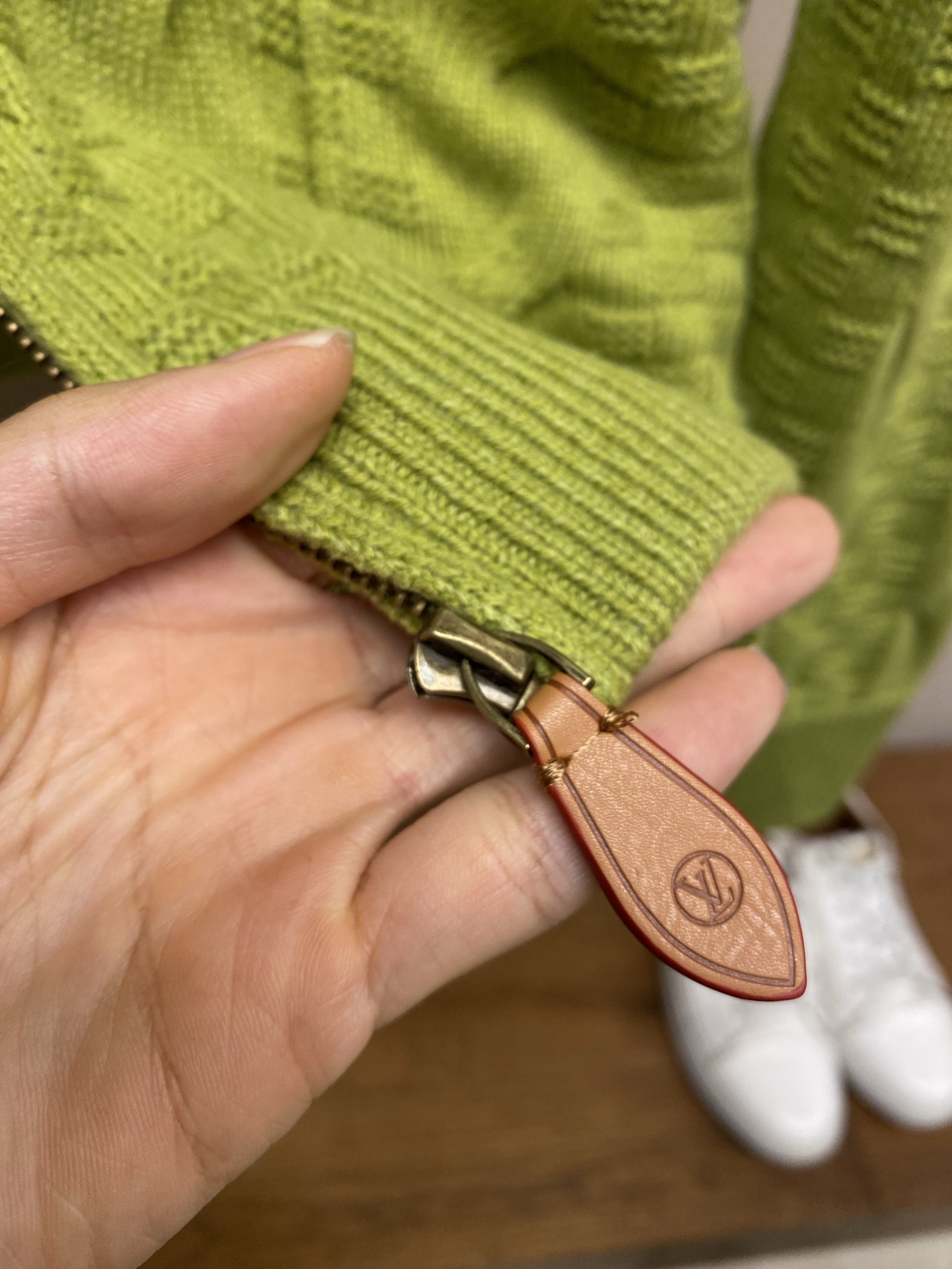 🌟🌟 1V/路易 SS26 秀场棋格提花绞花针织拉链毛衣开衫尺码：S-XLS：衣长66 胸围108 肩宽