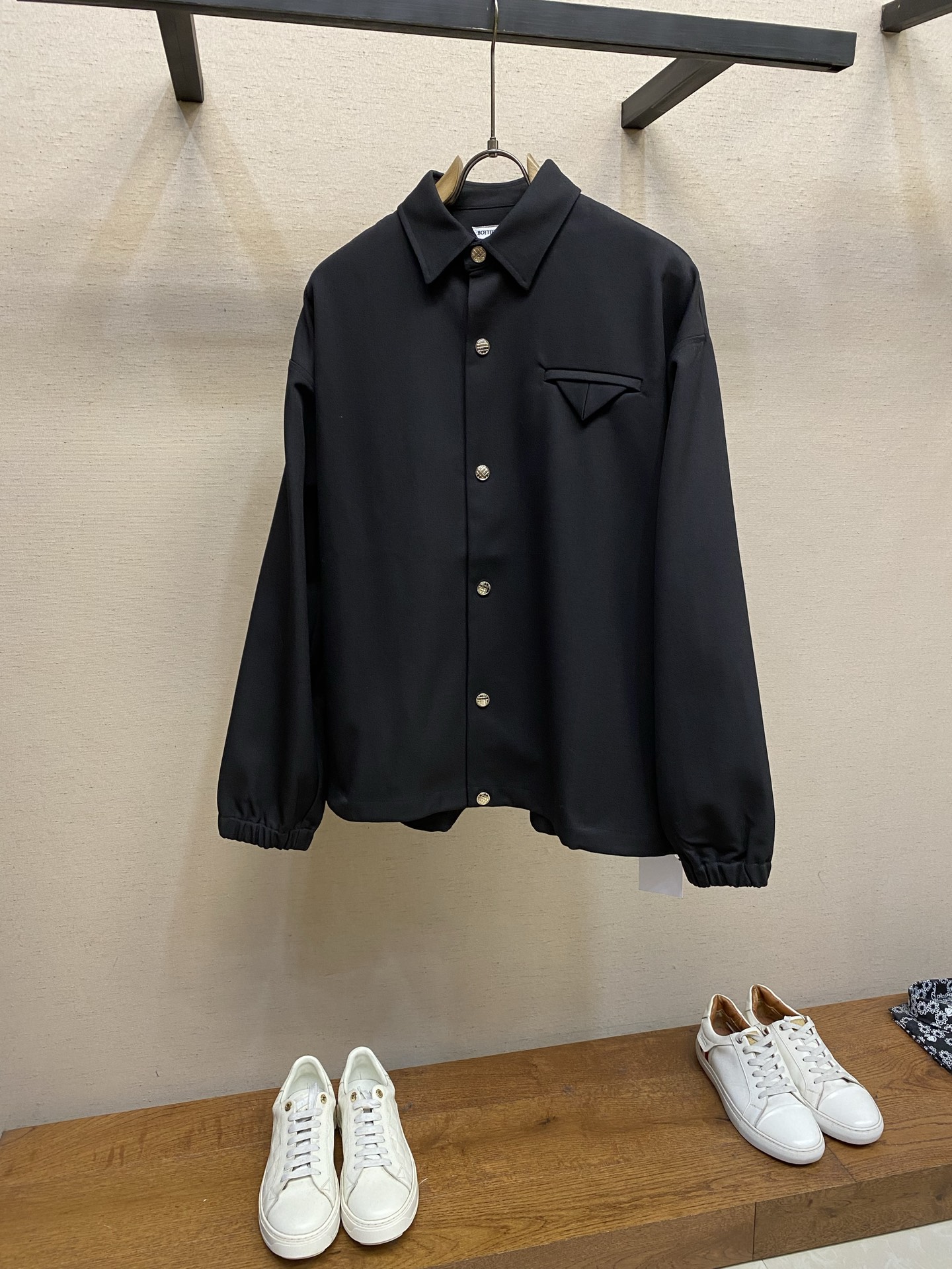🌟🌟 Bottega Veneta 春装新款 重磅羊毛混纺衬衫外套 定做编织网格扣子 三角口袋饰 背面经