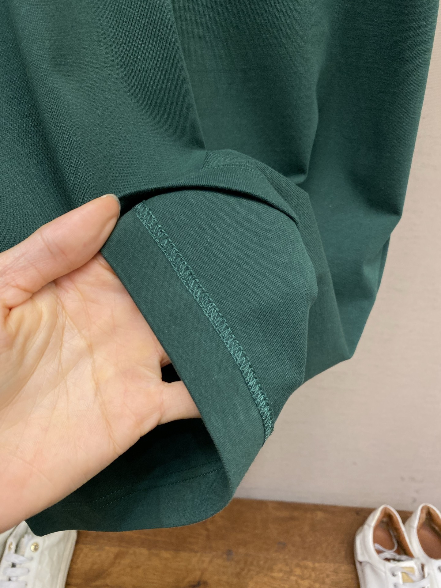 🌟🌟Dior CD 2026FW 这款T恤是二零二六夏季男装系列新品，是衣橱里的经典单品。采用棉质平纹针