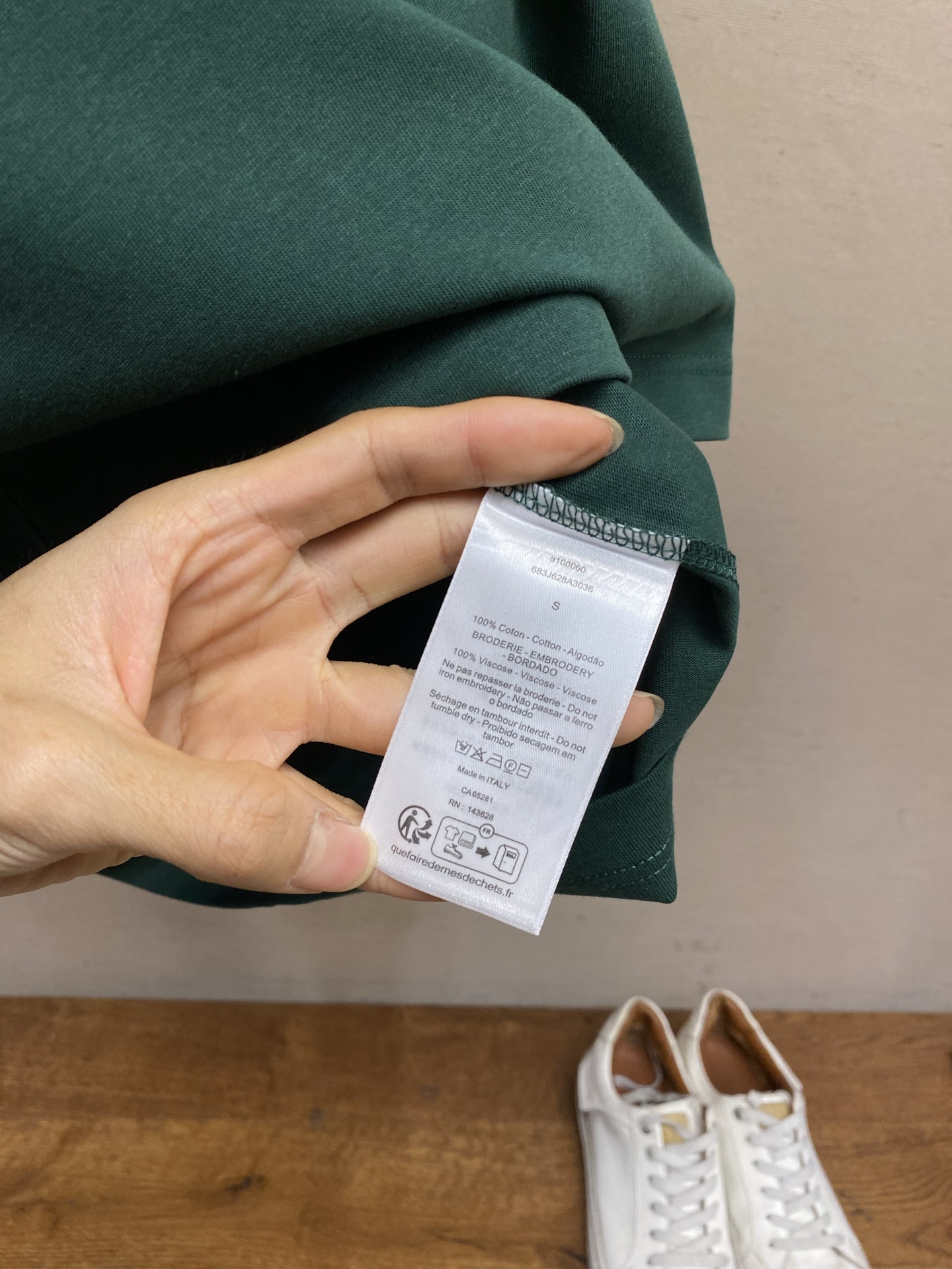 🌟🌟Dior CD 2026FW 这款T恤是二零二六夏季男装系列新品，是衣橱里的经典单品。采用棉质平纹针