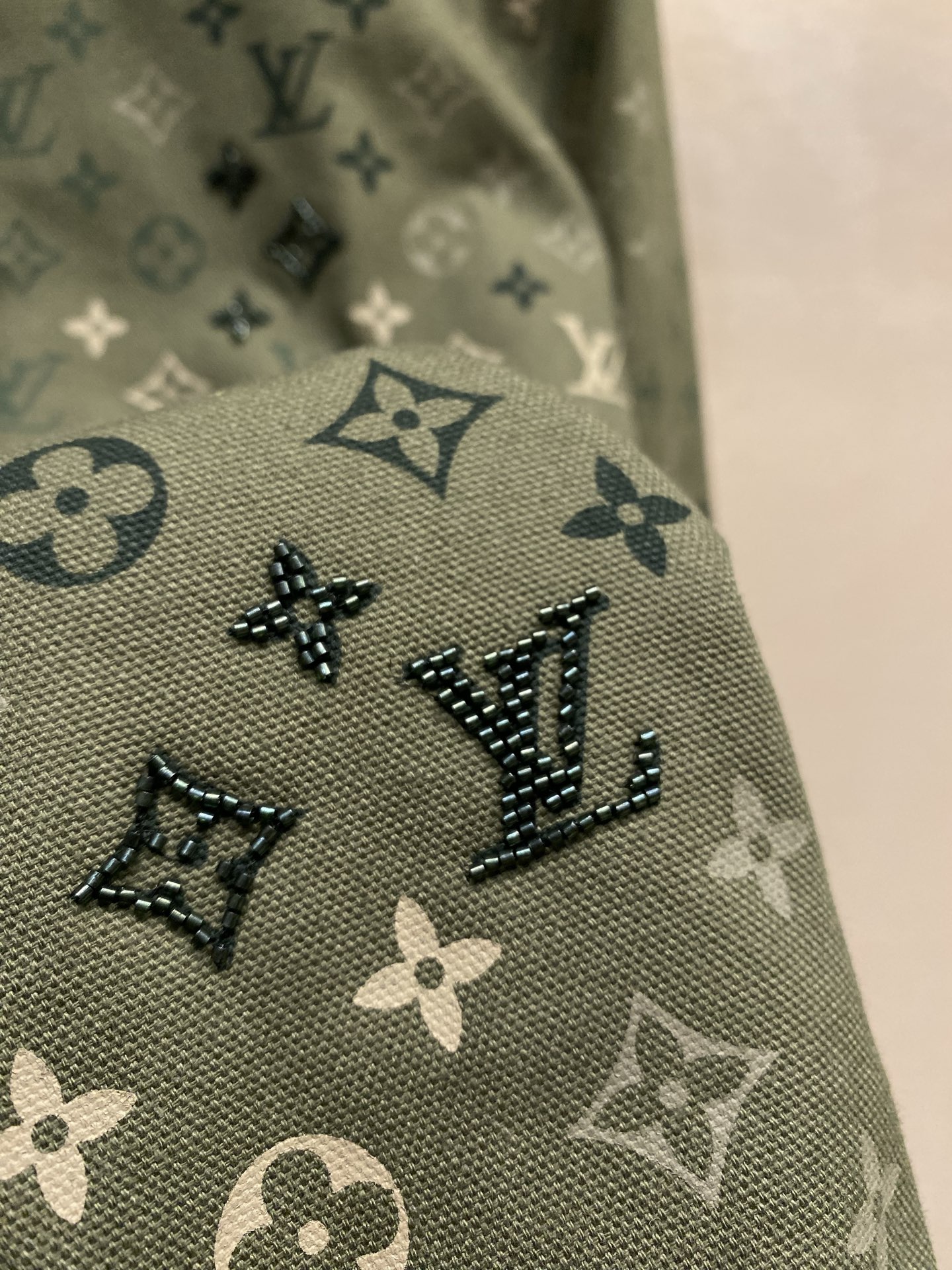 🌟🌟 1V路易家 ⚠️仅限干洗⚠️ 2026FW早春vic高订款重工艺全幅点缀水晶绣珠MONOGRAM 