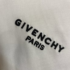 🌟🌟,,Givenchy新款短袖yyds😍 日常出门闭眼搭 定制纯棉弹力棉面料短袖T恤 魅力在于创造了简约奢华感的时尚 🌟🌟,,Givenchy新款短袖yyds😍 日常出门闭眼搭 定制纯棉弹力棉面料短袖T恤 魅力在于创造了简约奢华感的时尚