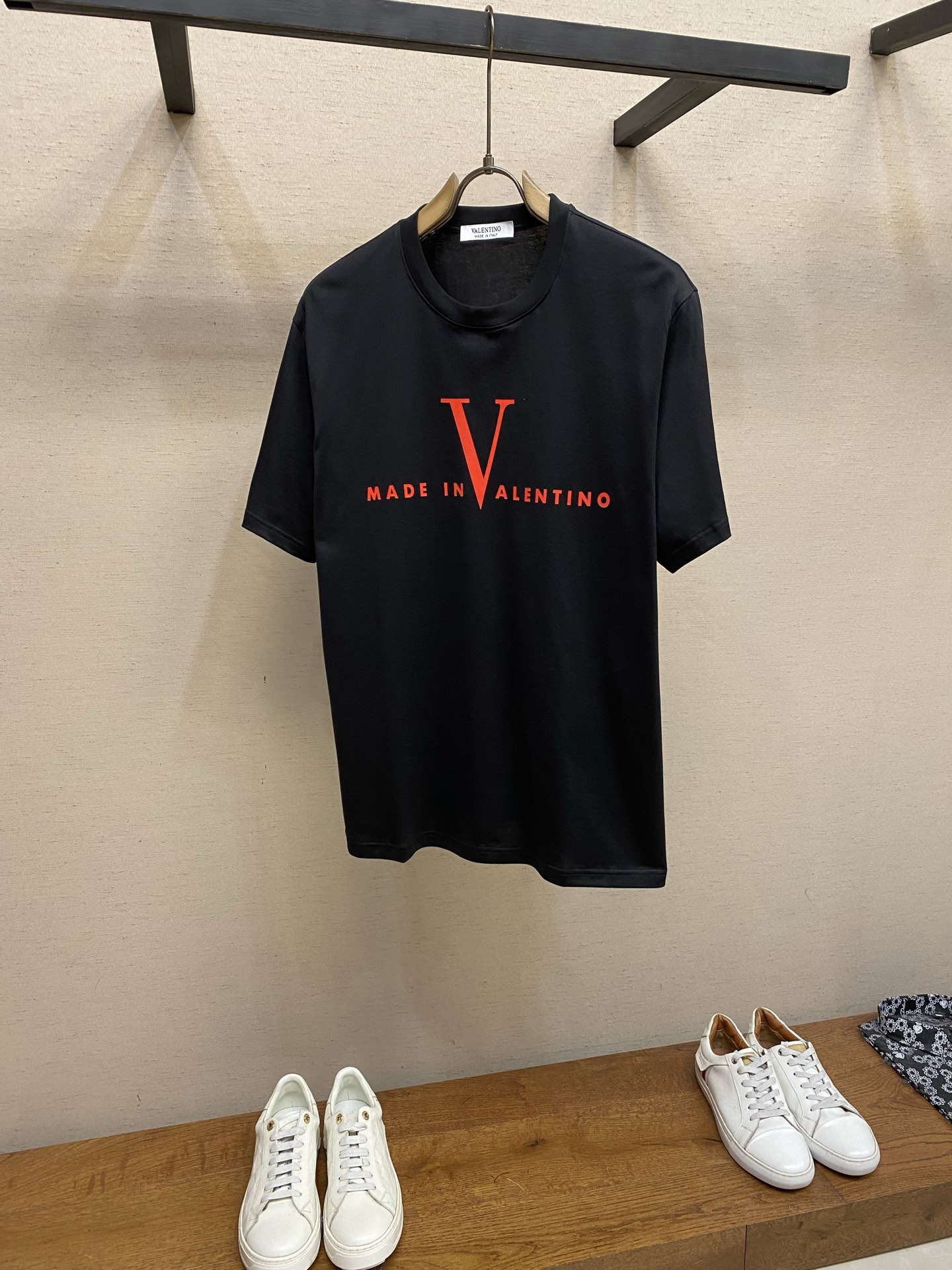 🌟🌟,,VLT 新款短袖yyds😍 日常出门闭眼搭 定制纯棉弹力棉面料短袖T恤 魅力在于创造了简约奢华感的时尚,随意搭 🌟🌟,,VLT 新款短袖yyds😍 日常出门闭眼搭 定制纯棉弹力棉面料短袖T恤 魅力在于创造了简约奢华感的时尚,随意搭