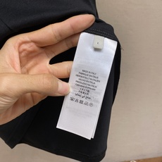 🌟🌟,,Gucci 新款短袖yyds😍 日常出门闭眼搭 定制纯棉弹力棉面料短袖T恤 魅力在于创造了简约奢华感的时尚,随 🌟🌟,,Gucci 新款短袖yyds😍 日常出门闭眼搭 定制纯棉弹力棉面料短袖T恤 魅力在于创造了简约奢华感的时尚,随