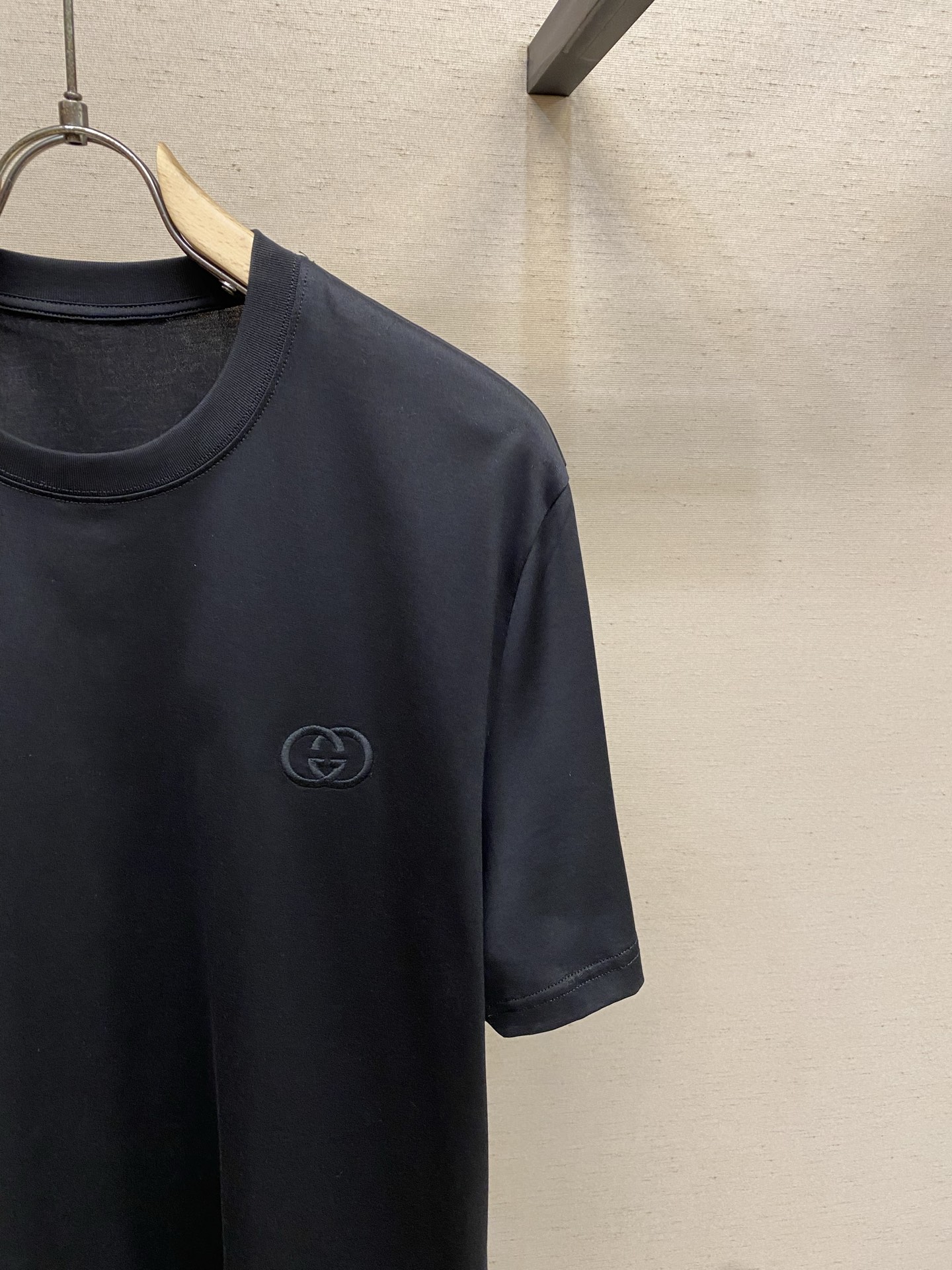 🌟🌟,,Gucci 新款短袖yyds😍 日常出门闭眼搭 定制纯棉弹力棉面料短袖T恤 魅力在于创造了简约奢华感的时尚,随 🌟🌟,,Gucci 新款短袖yyds😍 日常出门闭眼搭 定制纯棉弹力棉面料短袖T恤 魅力在于创造了简约奢华感的时尚,随