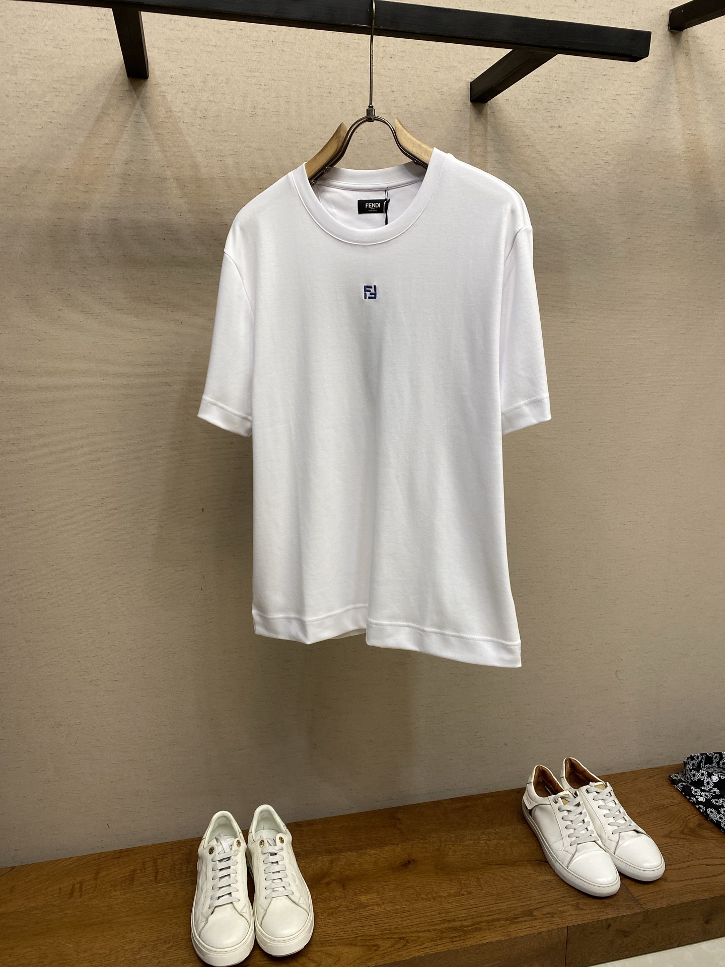 펜디 로고 자수 프린트 니트 1856 Fendi T Shirt
