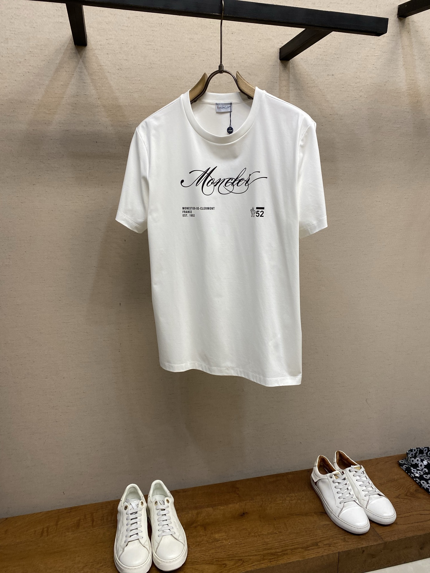 몽클레어 남성 반팔 26SS 48560