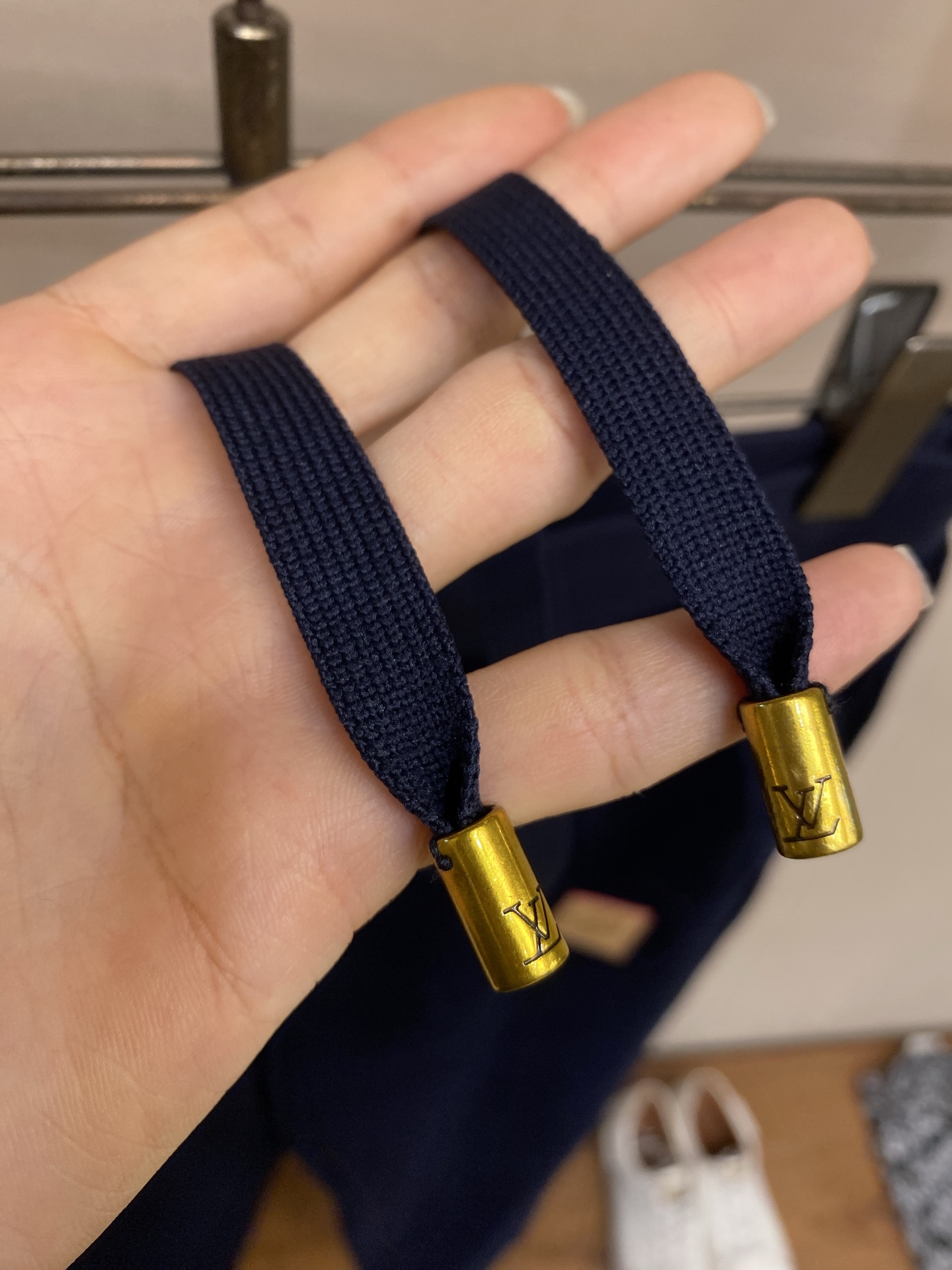 。（裤子）🌟🌟1V 丝绒纯色抽绳针织运动裤 正品16000购入 定染100%棉丝绒400克 定染100%