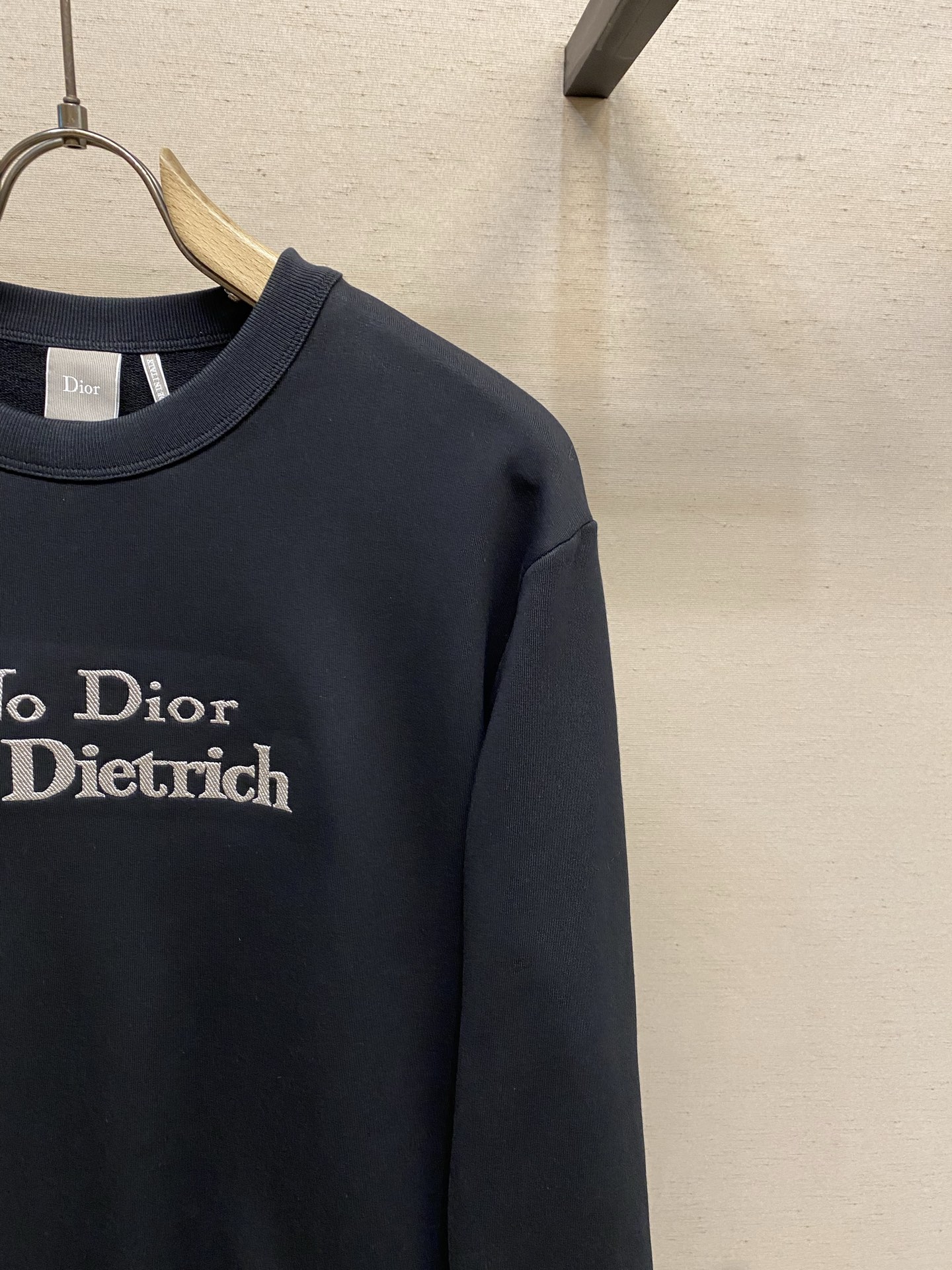🌟🌟Dior 宣言刺绣圆领卫衣⚠️原¥13050购买；棉质鱼鳞底面料、斜纹挨针刺绣、常规圆领版型、新款辅