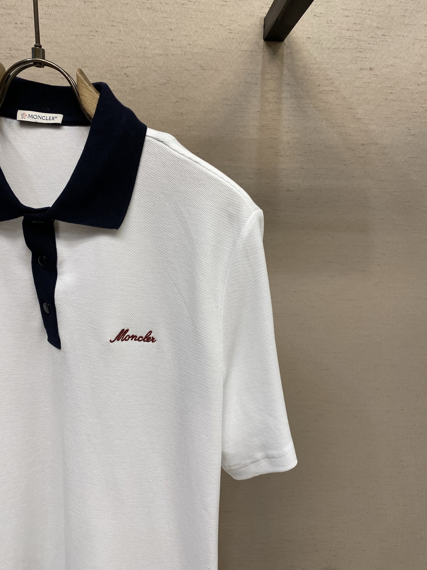 🌟🌟Moncler 刺绣标识短袖休闲POLO衫 正品3500购入开发 100%精梳棉六棱珠地布220克 