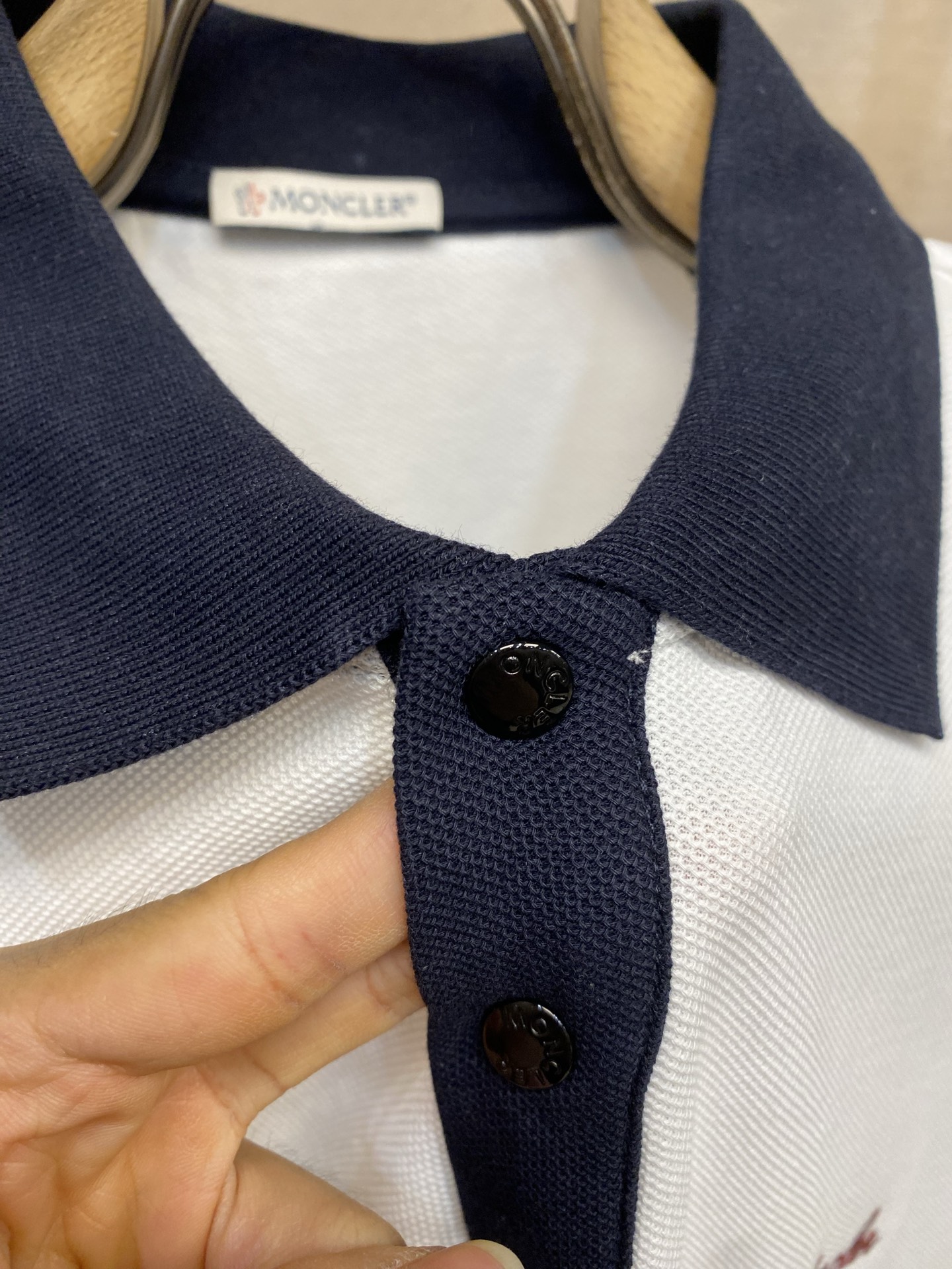 🌟🌟Moncler 刺绣标识短袖休闲POLO衫 正品3500购入开发 100%精梳棉六棱珠地布220克 