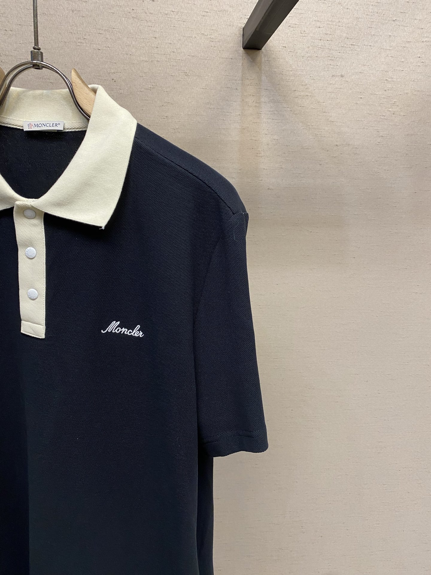 🌟🌟Moncler 刺绣标识短袖休闲POLO衫 正品3500购入开发 100%精梳棉六棱珠地布220克 