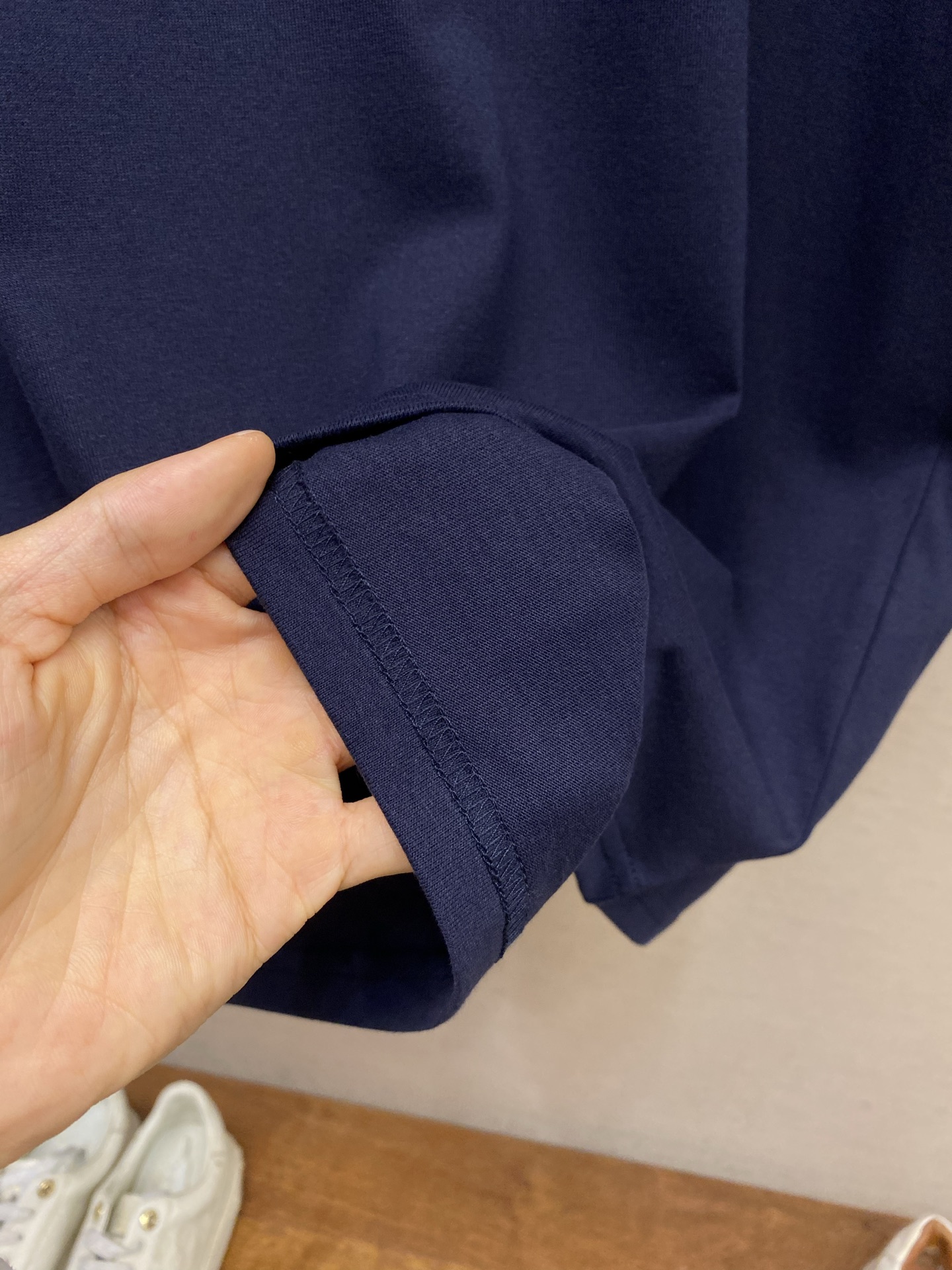 🌟🌟Fendi 2026春夏新品，100％全棉300g面料，柔软亲肤，挺阔有垂坠感。四线密边做工精细，立