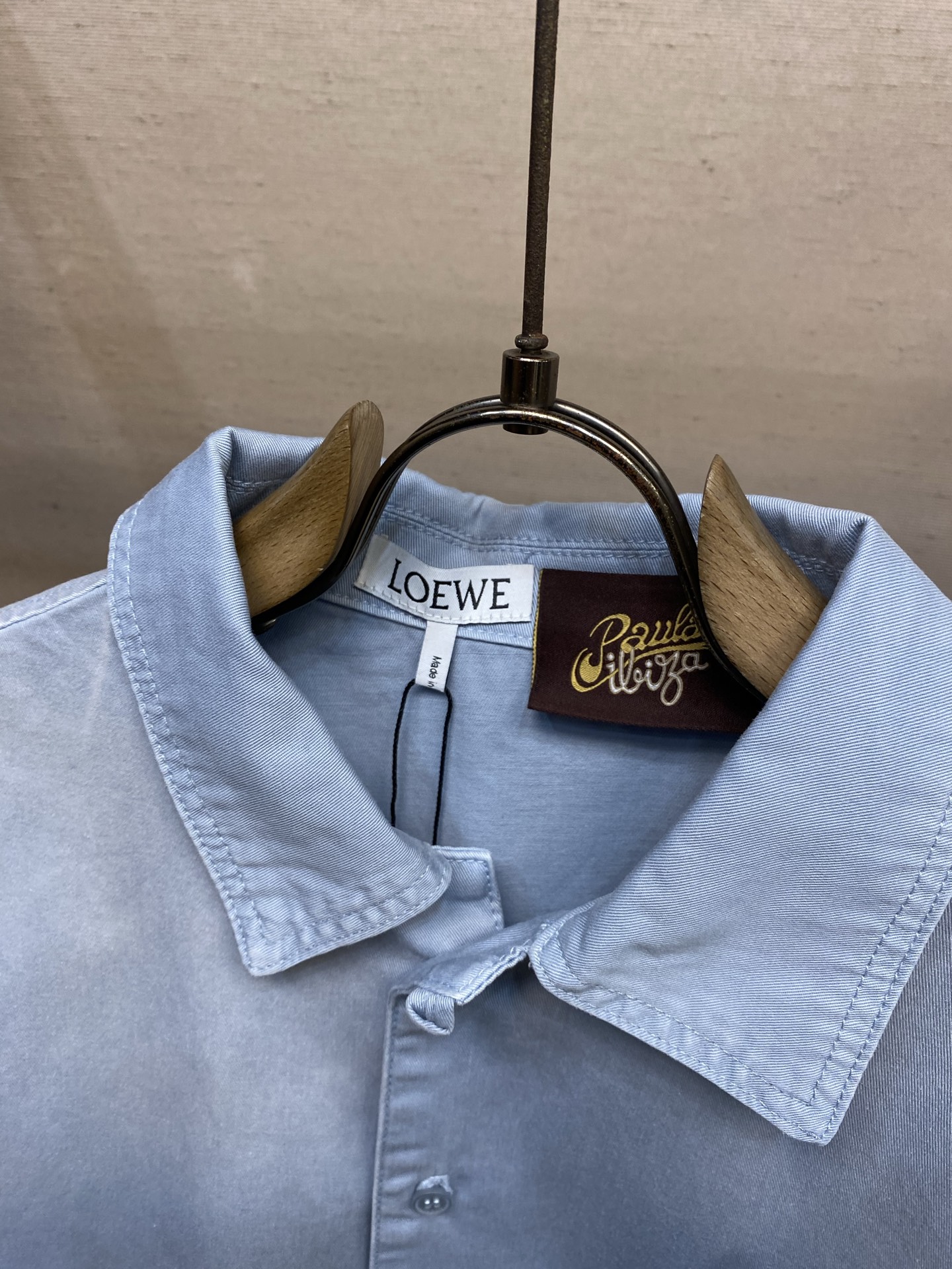 🌟🌟Loewe 罗意威新款 重工洗水渐变烧花logo牛仔衫翻领短袖T恤 定制刻字纽扣 可单穿可外搭尺码：