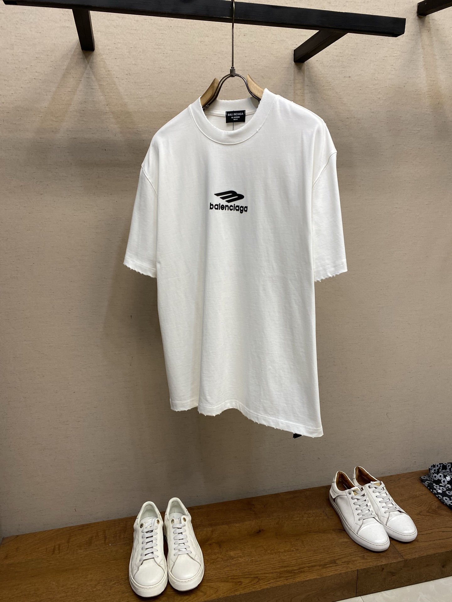 발렌시아가 로고 프린트 데님 반팔 티셔츠 23467 Balenciaga T Shirt