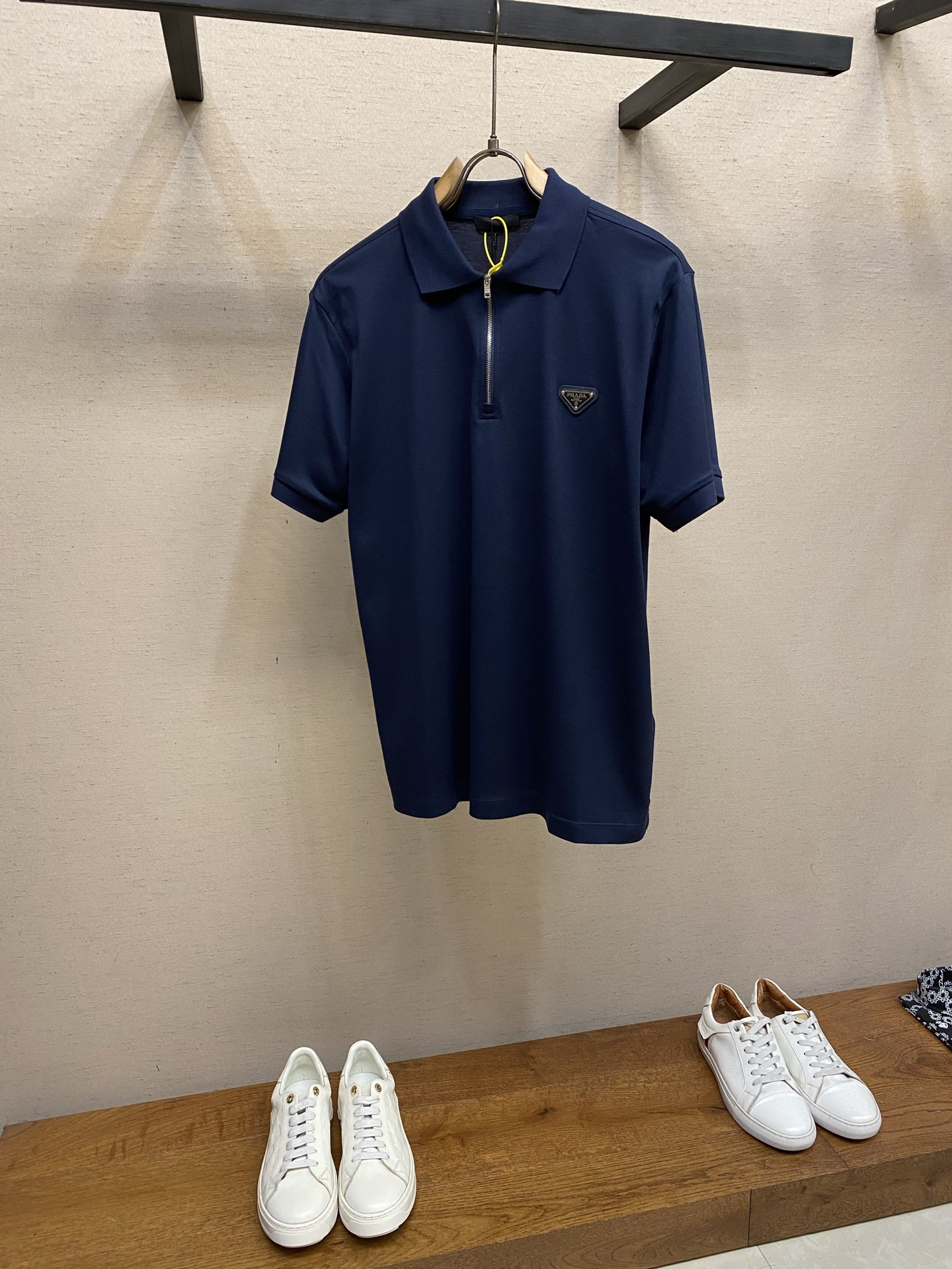 프라다 삼각로고 코튼 집업 폴로셔츠 23534 Prada T Shirt