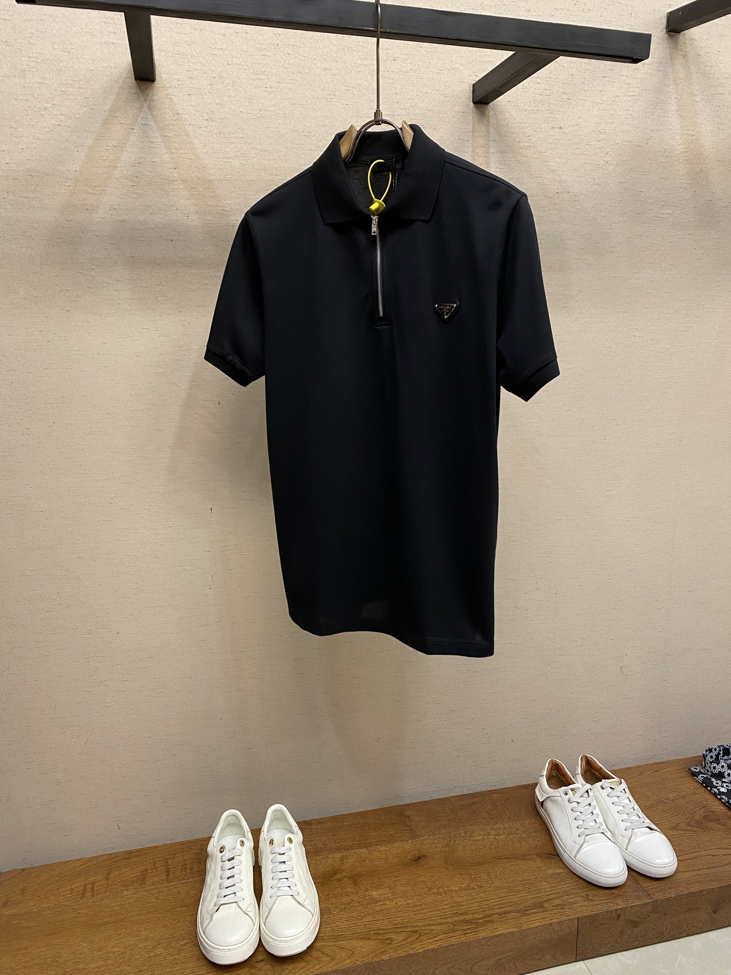 프라다 삼각로고 코튼 집업 폴로셔츠 23535 Prada T Shirt