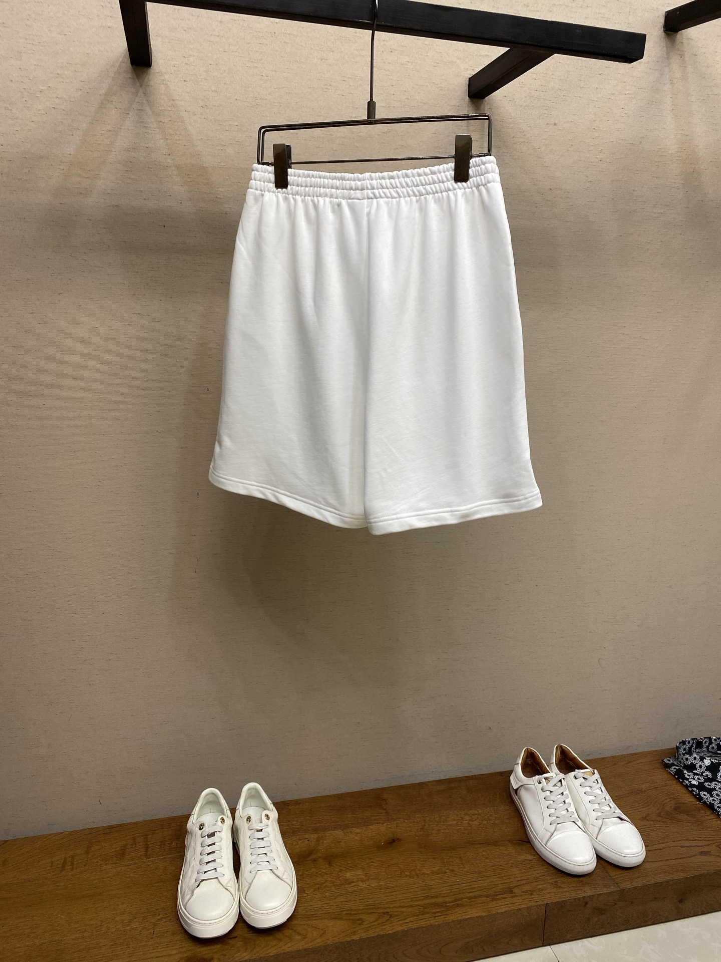 （短裤）🌟🌟Balenciaga ，液化印绣短裤⚠️原¥7850购买；抓绒底复合面料、正面饰以wet b