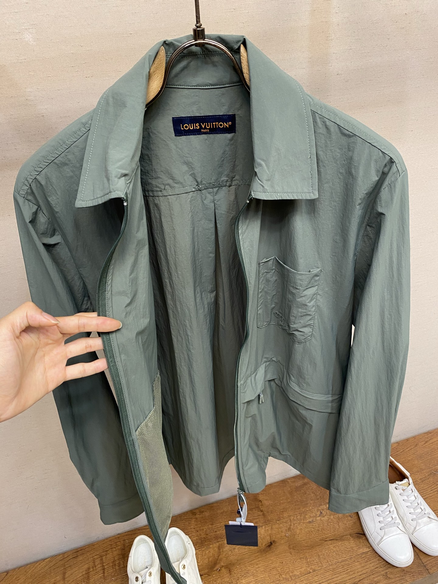 🌟🌟1V ，露营翻领长袖衬衫 正品13200购入开发100%再生锦纶科技面料160克 进口刺绣 高温预缩