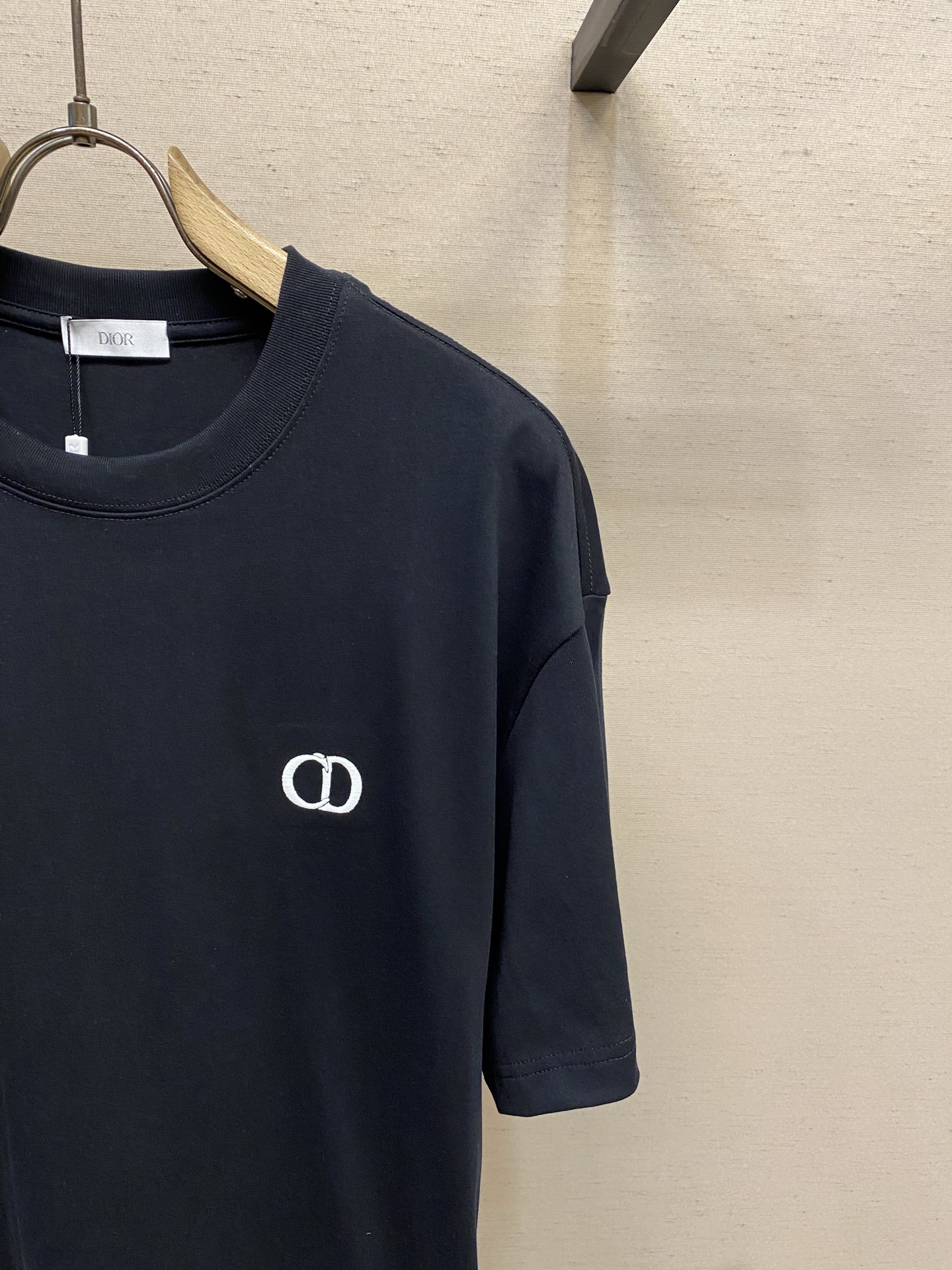 🌟🌟Dior ，新款短袖yyds😍 日常出门闭眼搭定制纯棉弹力棉面料短袖T恤 魅力在于创造了简约奢华感的