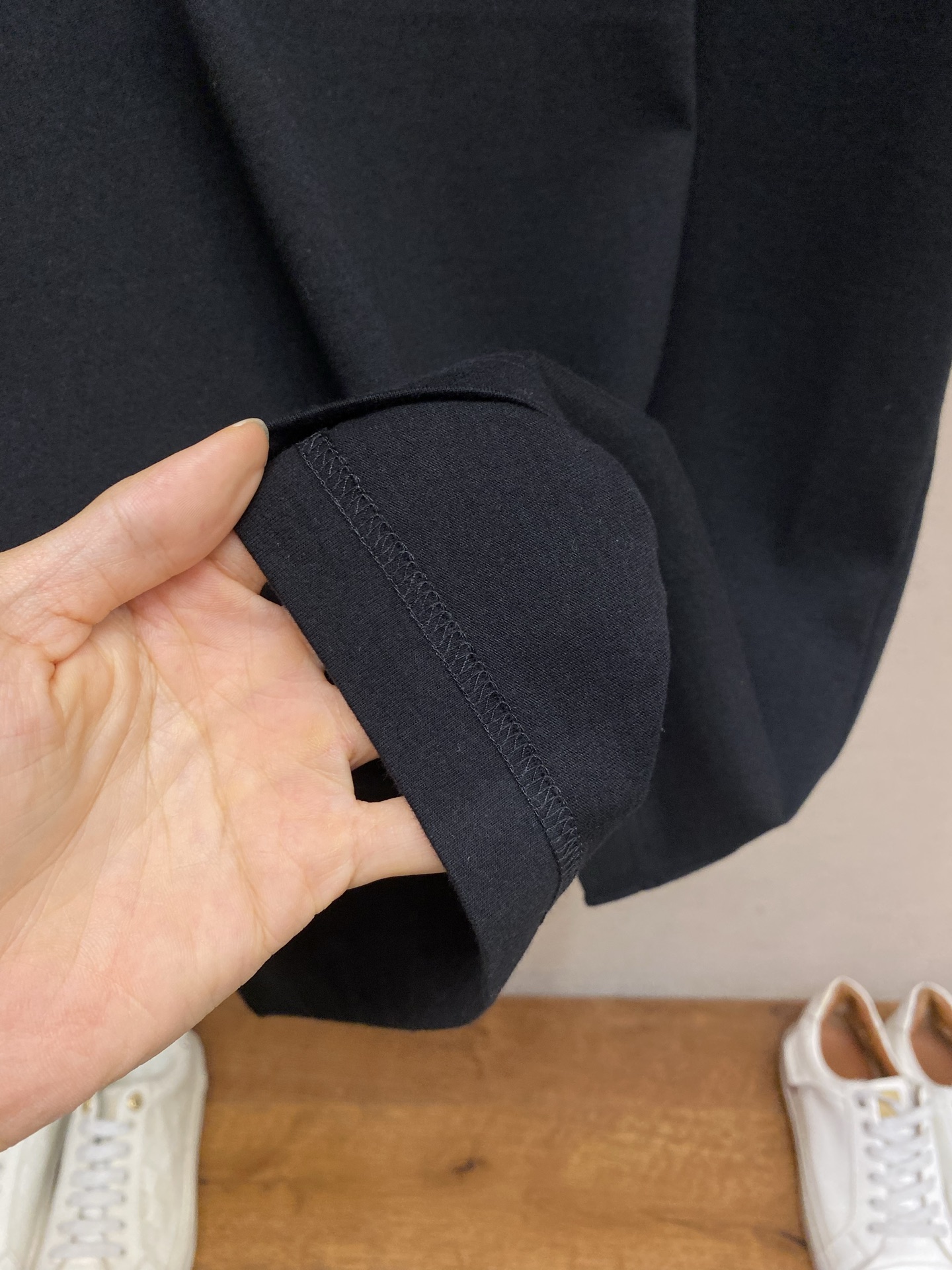 🌟🌟Sloro Piana，圣罗兰夏装新款宽松圆领短袖 logo字母印花设计 柔软透气舒适面料 男女同款