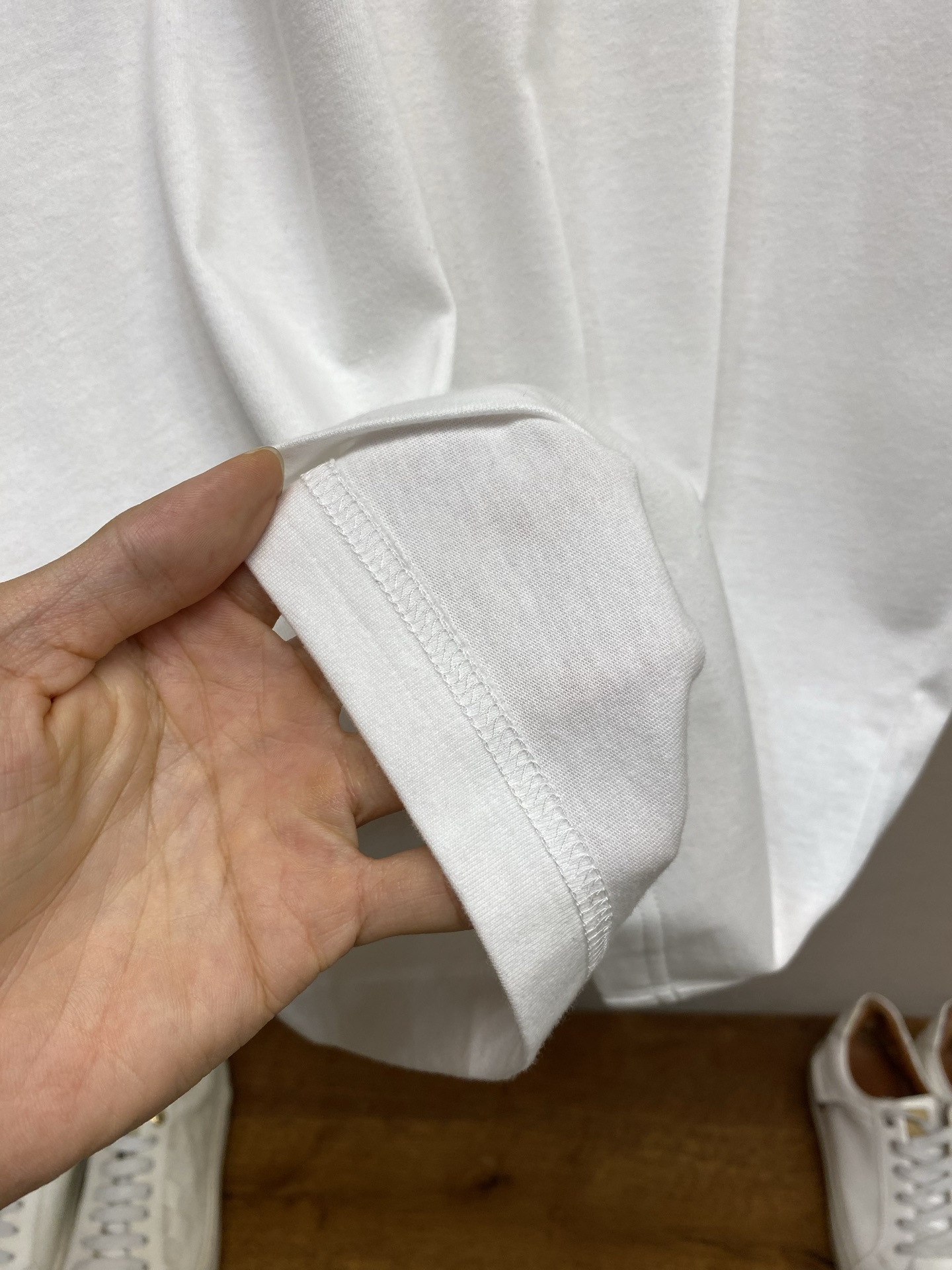 🌟🌟Sloro Piana，圣罗兰夏装新款宽松圆领短袖 logo字母印花设计 柔软透气舒适面料 男女同款