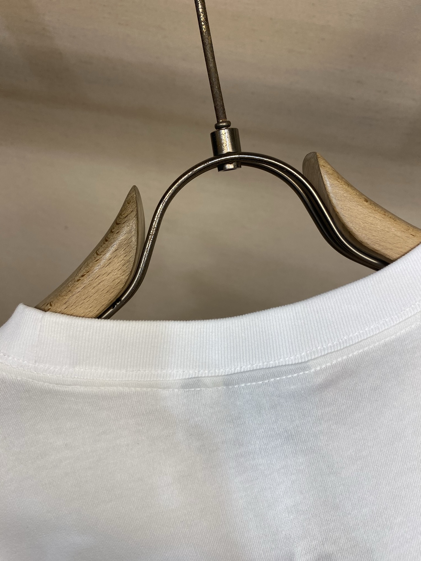 🌟🌟Dior ，棉质平纹针织圆领小马刺绣短袖T恤正品7500购入 40支双纱爽棉200克 1*1双纱罗纹