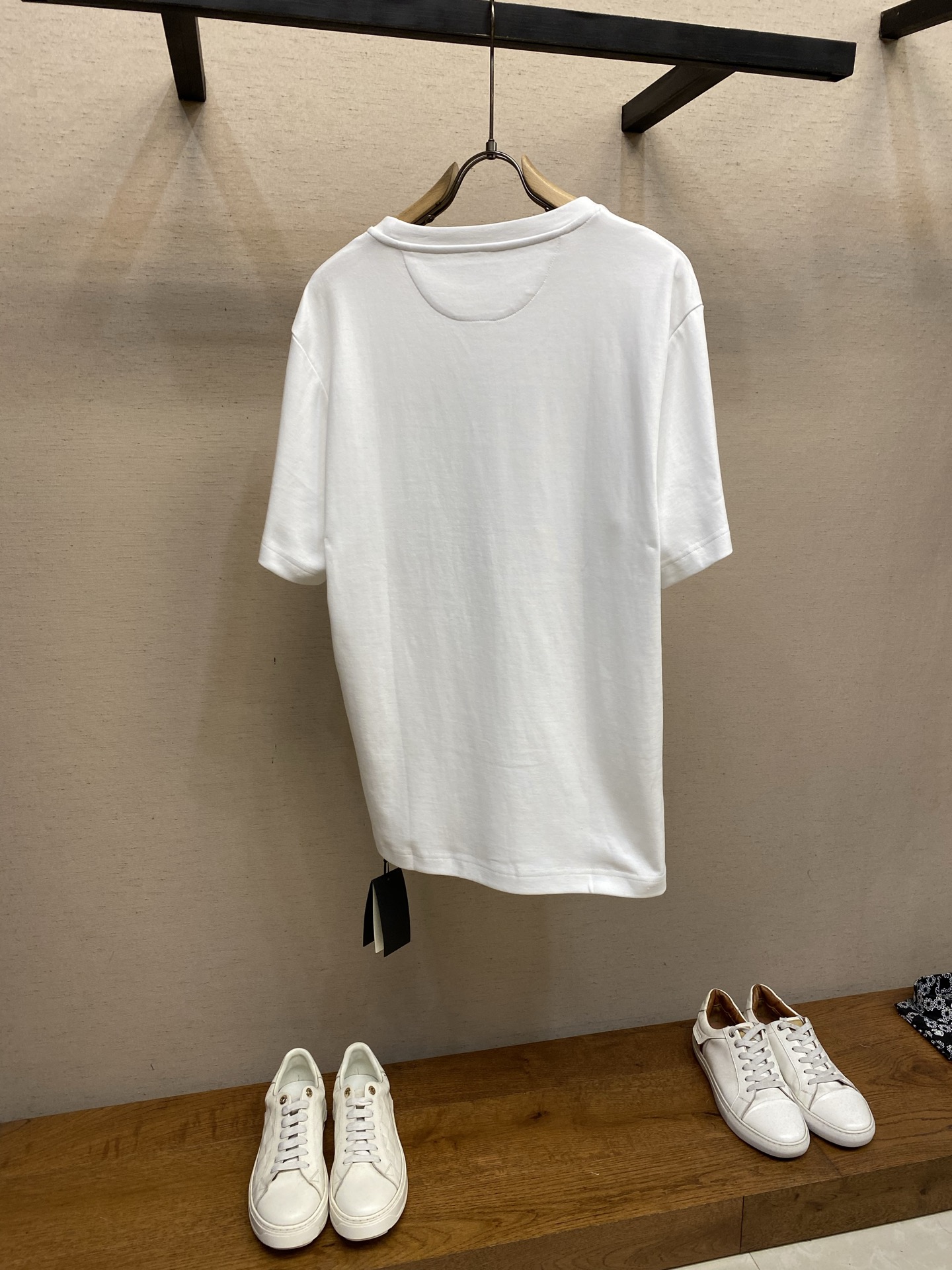 🌟🌟Fendi，圆领徽标刺绣短袖棉质T恤 正品5800购入 马丁双面全棉面料250克 进口刺绣 面料酵洗