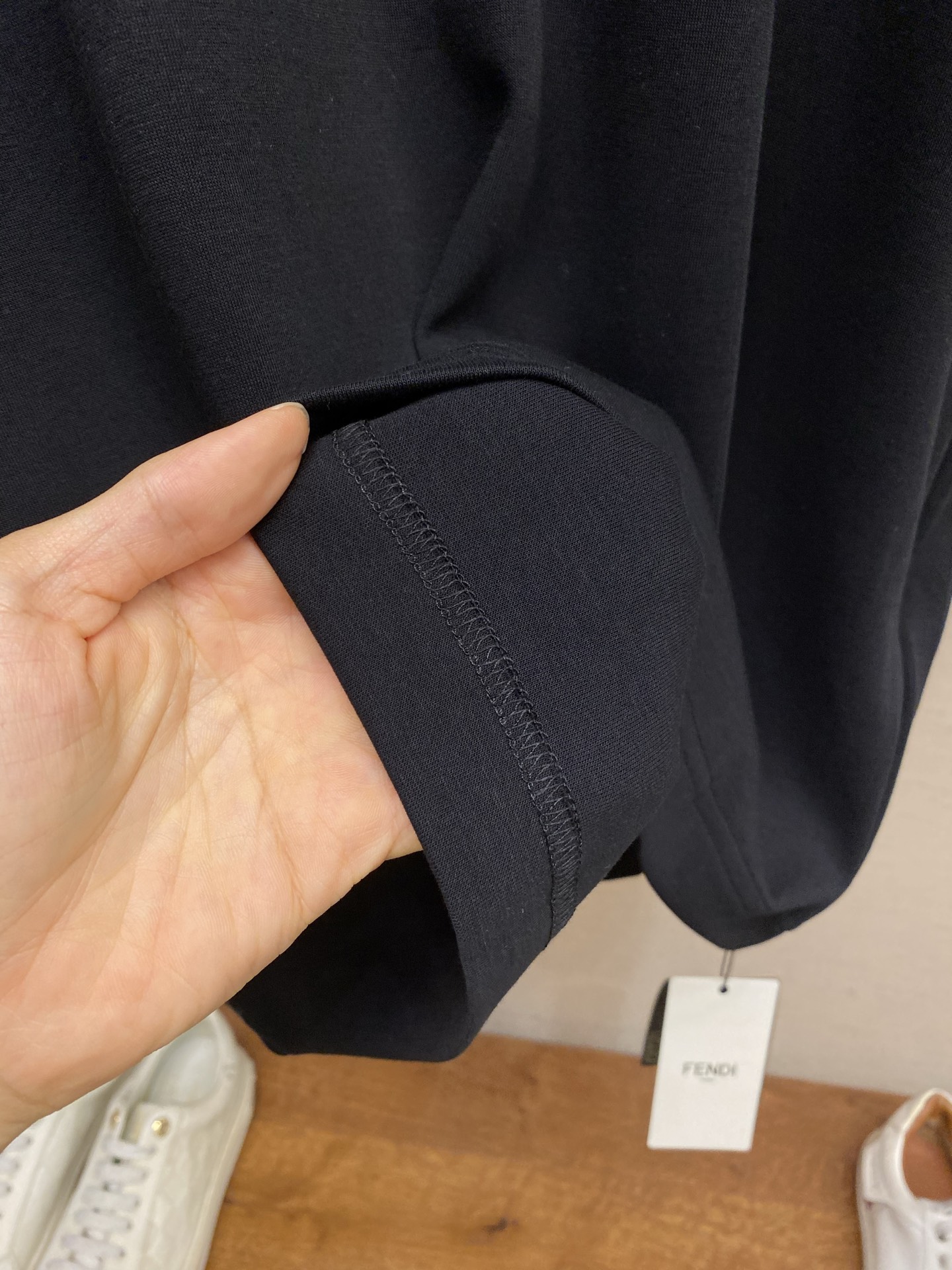 🌟🌟Fendi，圆领徽标刺绣短袖棉质T恤 正品5800购入 马丁双面全棉面料250克 进口刺绣 面料酵洗