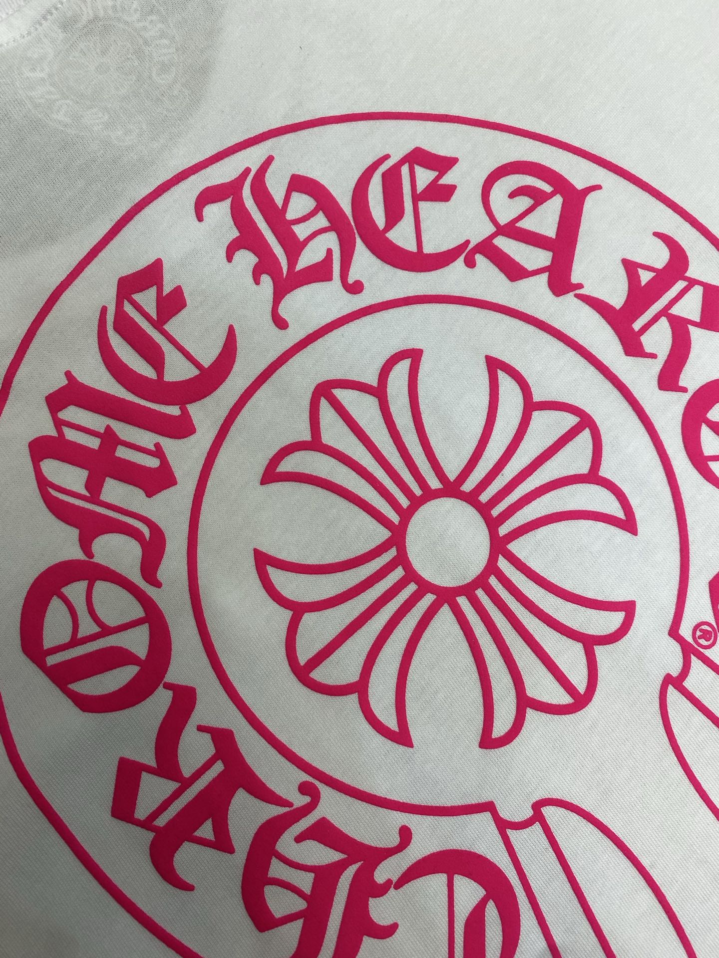 🌟🌟 Chrome Hearts ，26SS 马蹄粉印TEE面料采用26织200克全棉材质 印花采用油墨